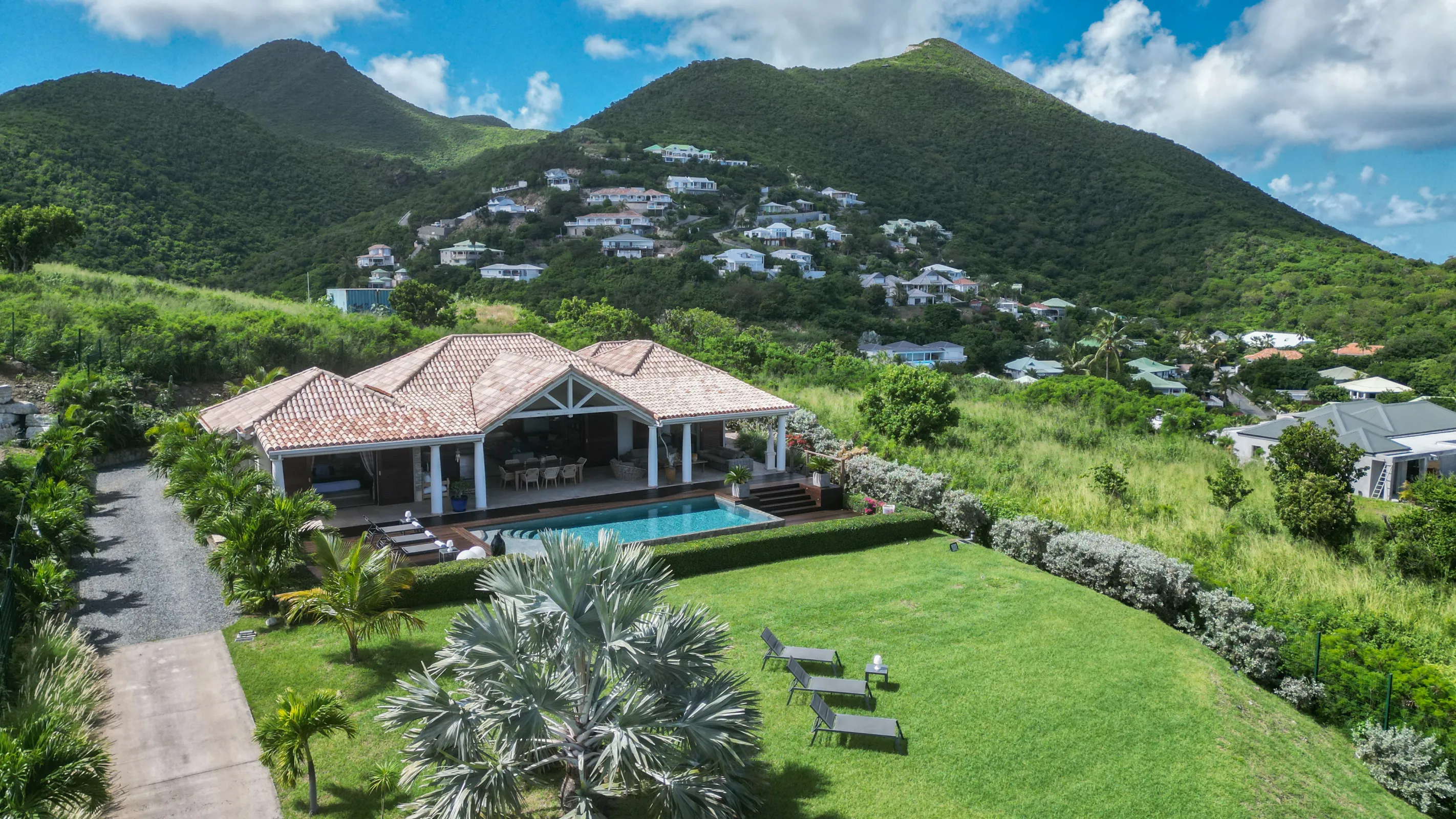 Villa Indigo Pearl - Gallery image 25 of luxury villa in Sint Maarten