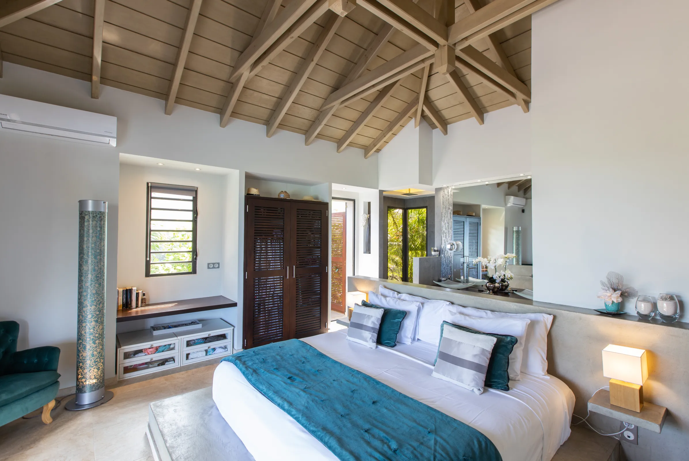 Villa Indigo Pearl - Gallery image 29 of luxury villa in Sint Maarten