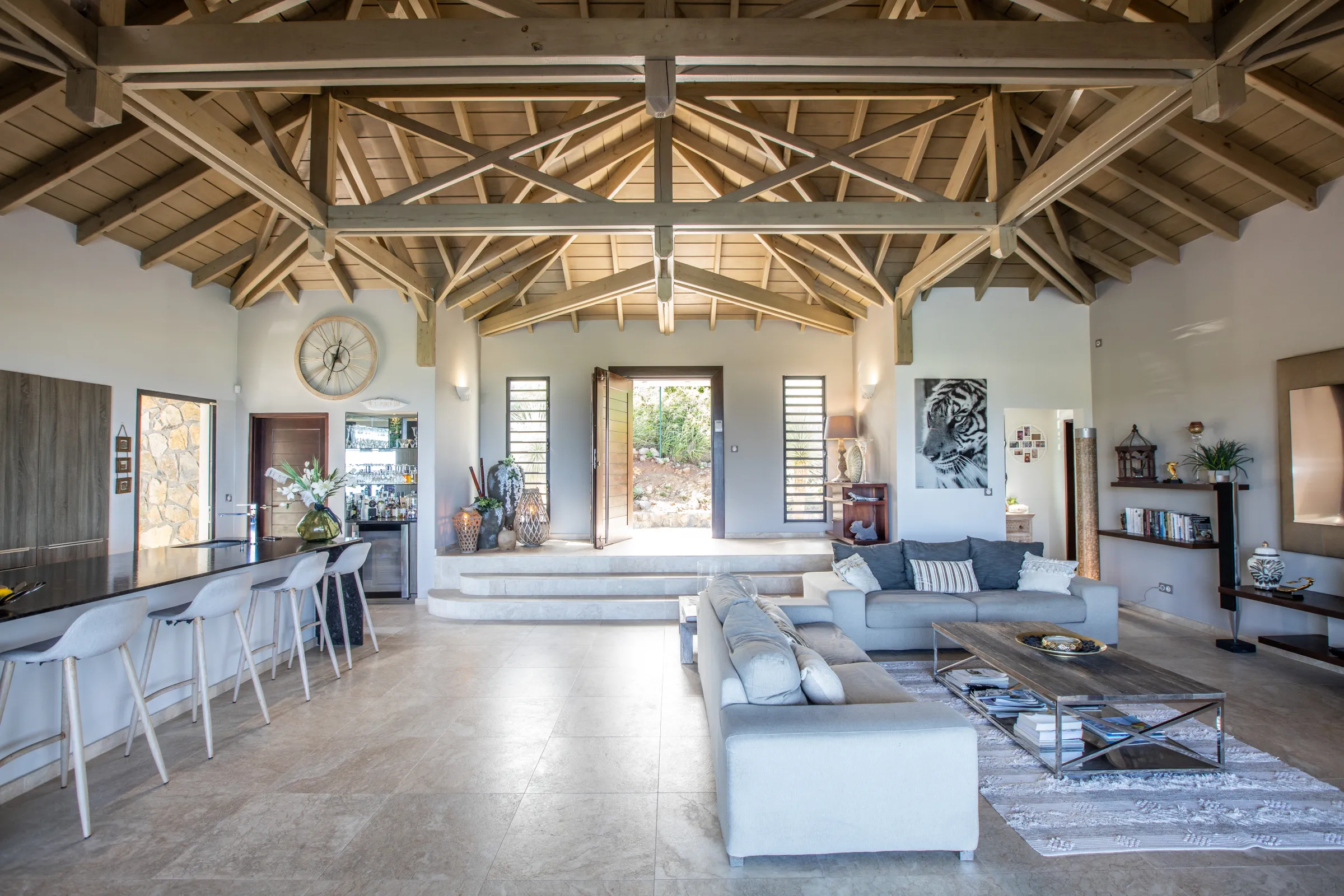 Villa Indigo Pearl - Gallery image 40 of luxury villa in Sint Maarten