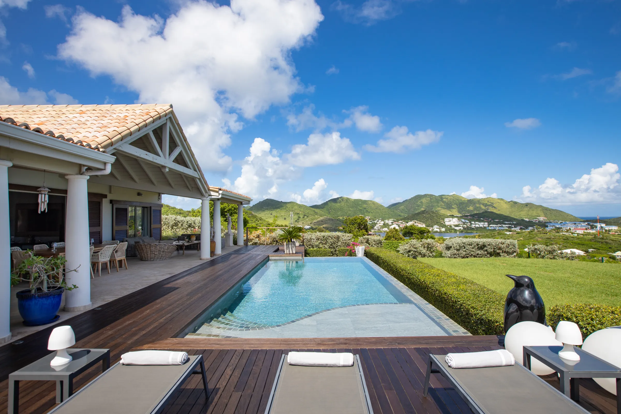 Villa Indigo Pearl - Gallery image 4 of luxury villa in Sint Maarten