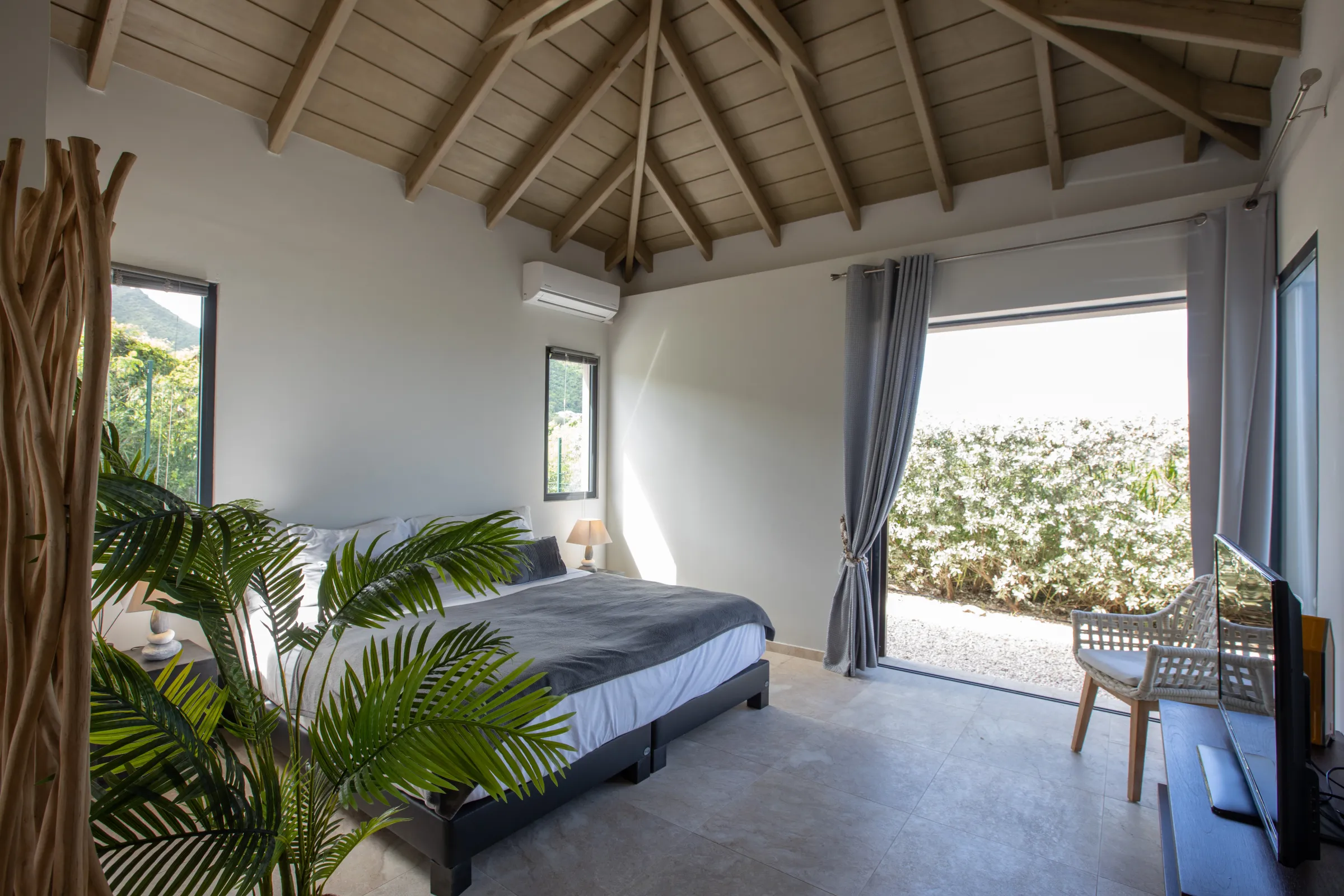 Villa Indigo Pearl - Gallery image 59 of luxury villa in Sint Maarten