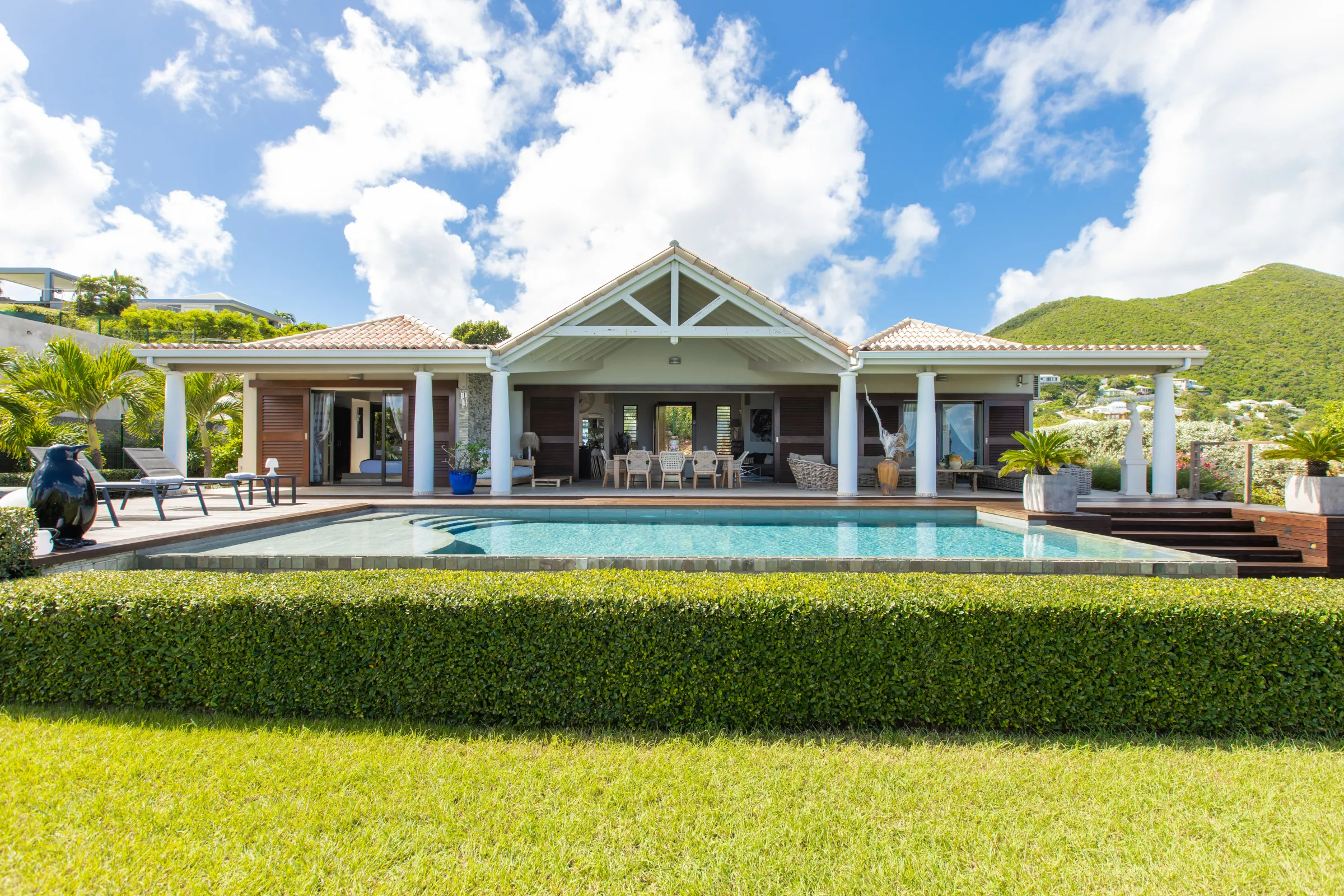 Villa Indigo Pearl - Gallery image 9 of luxury villa in Sint Maarten