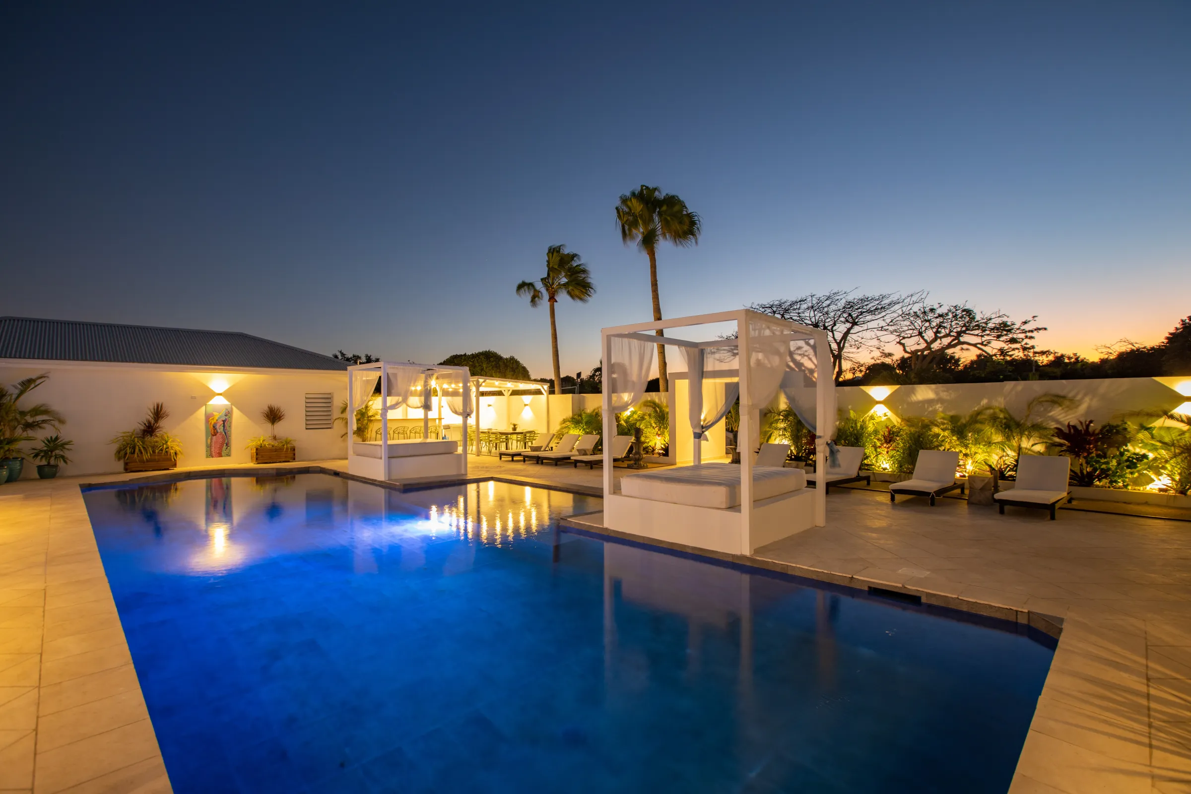 Villa Infinity Blue - Gallery image 3 of luxury villa in Sint Maarten