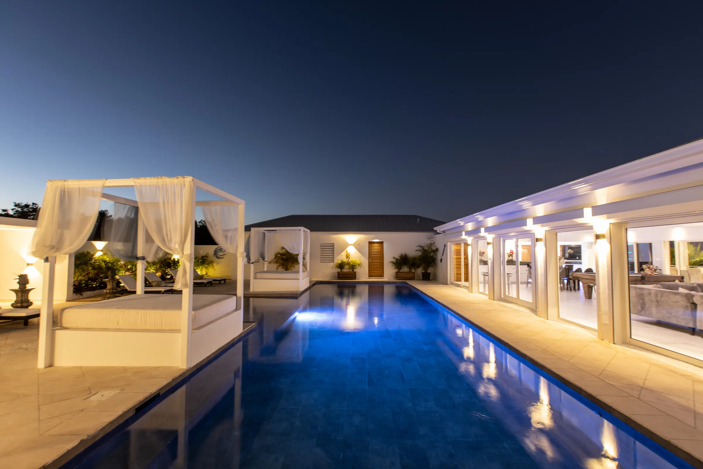 Villa Infinity Blue - Gallery image 5 of luxury villa in Sint Maarten