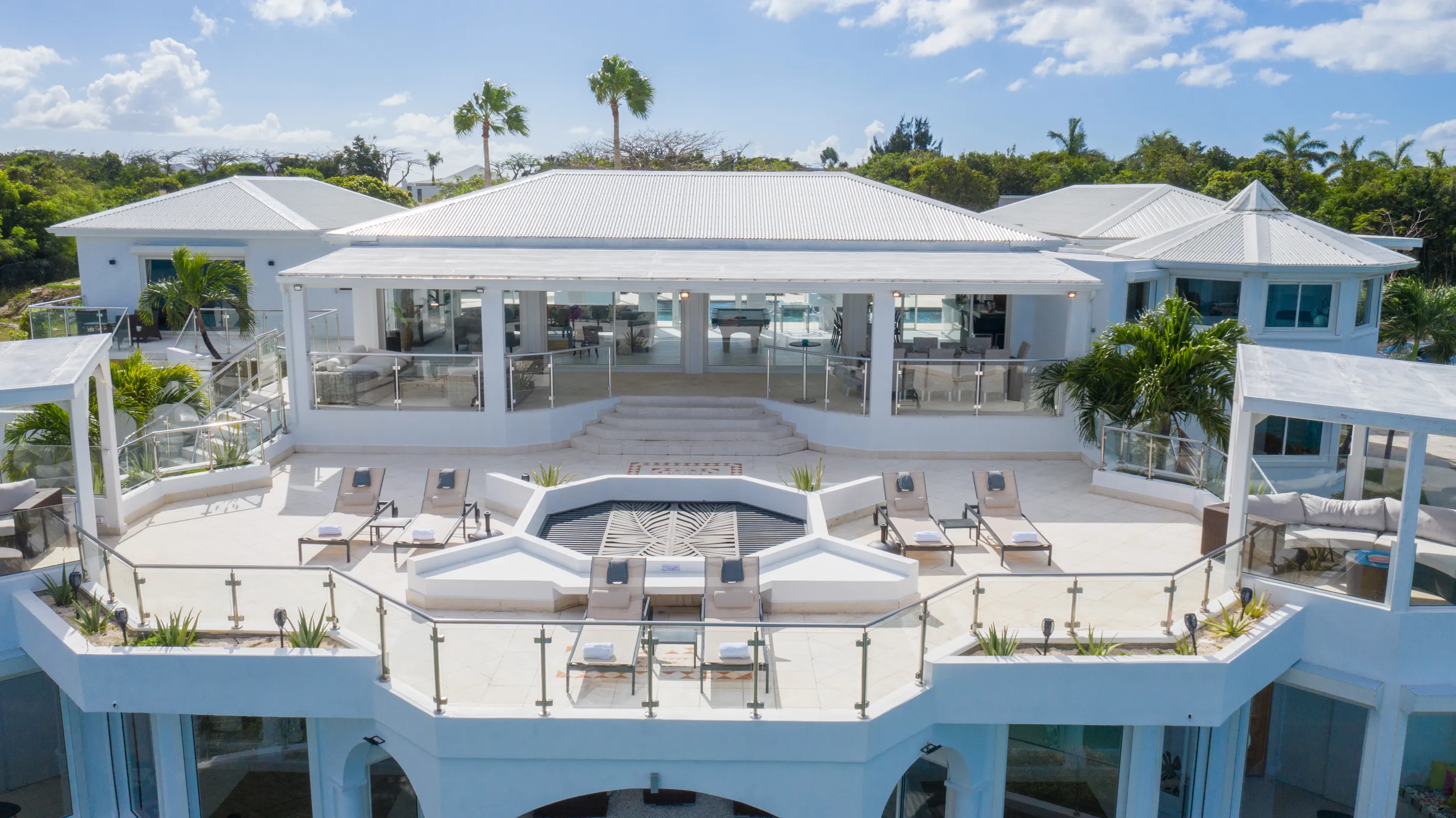 Villa Infinity Blue - Gallery image 17 of luxury villa in Sint Maarten