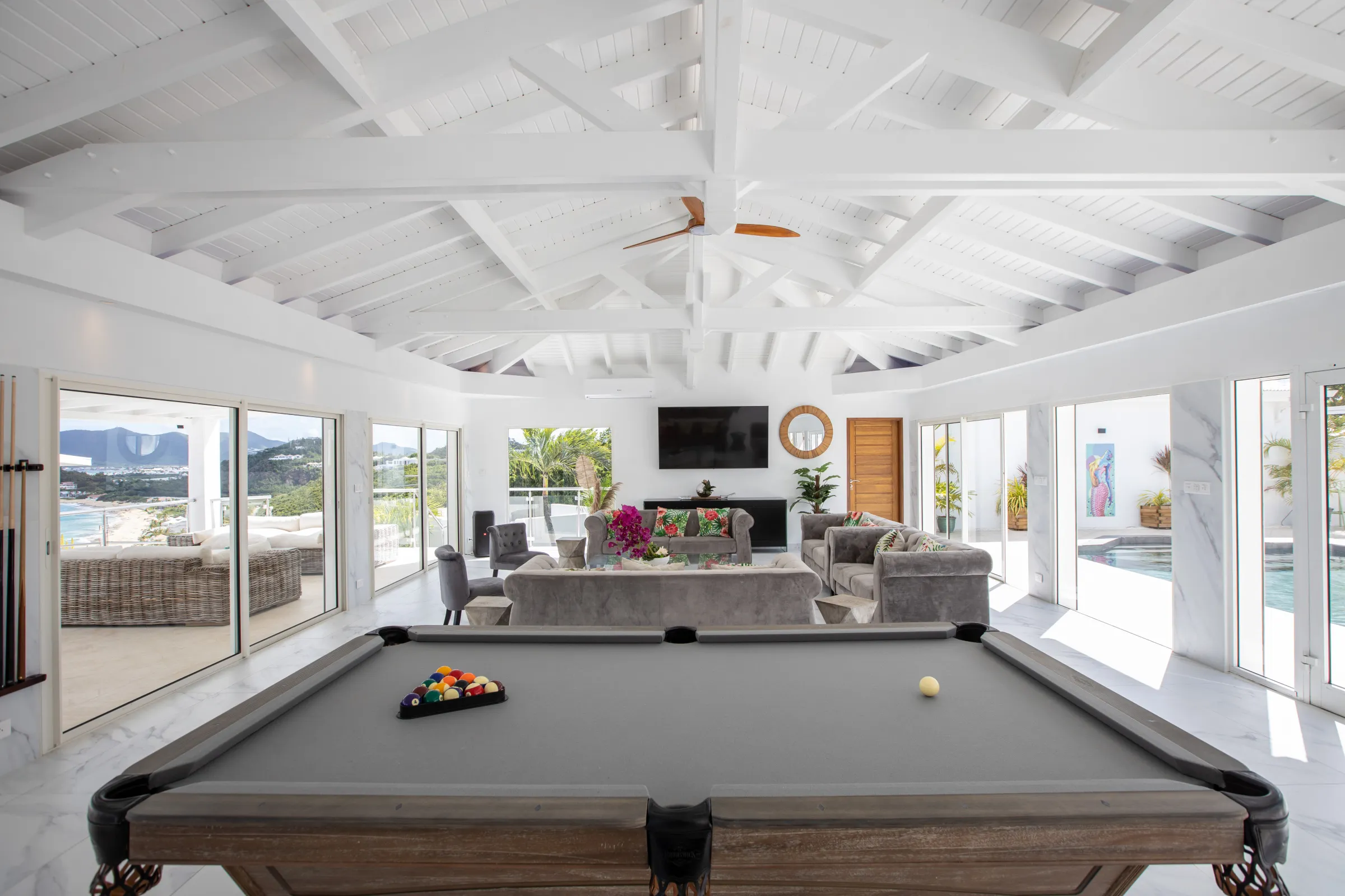 Villa Infinity Blue - Gallery image 38 of luxury villa in Sint Maarten