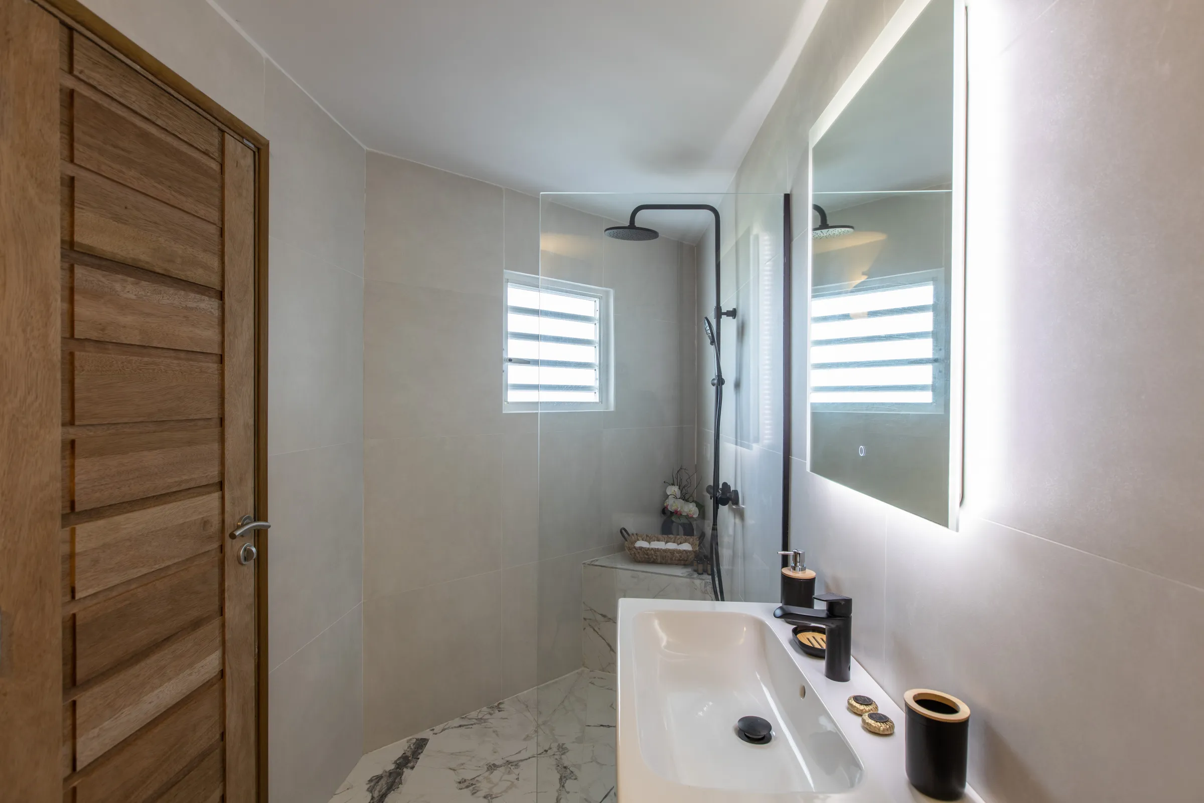 Villa Infinity Blue - Gallery image 72 of luxury villa in Sint Maarten