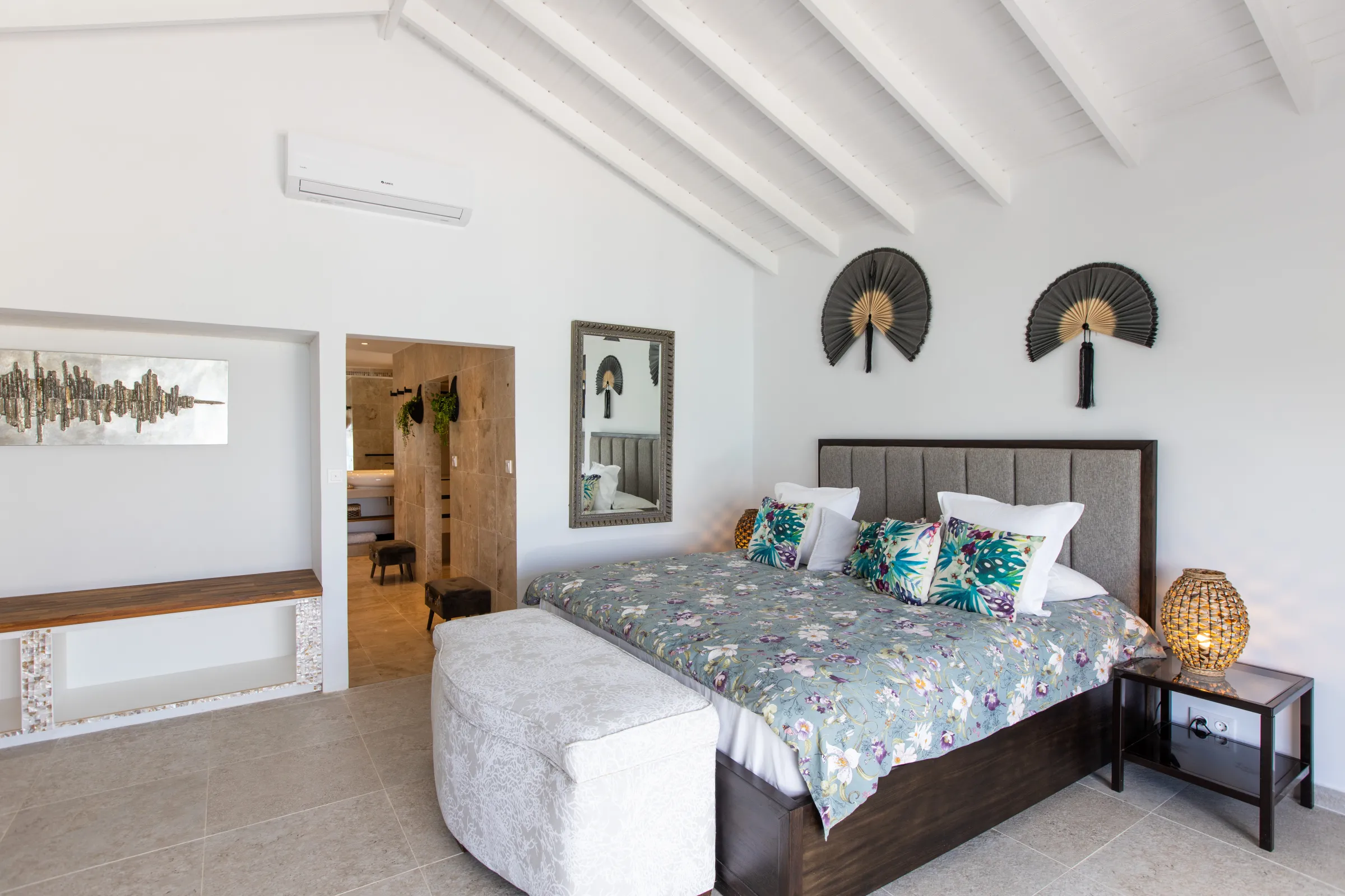 Villa Infinity Blue - Gallery image 76 of luxury villa in Sint Maarten