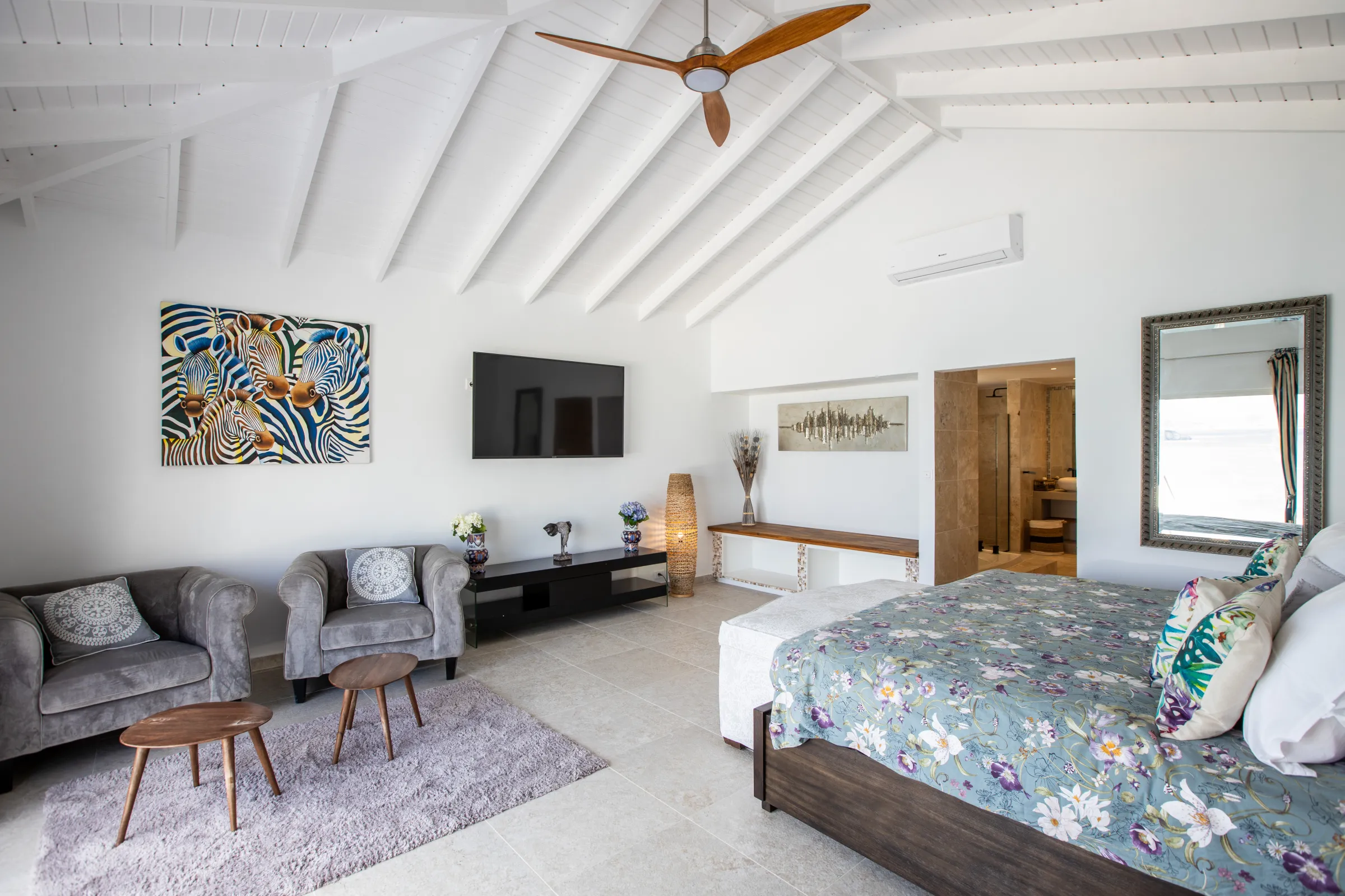 Villa Infinity Blue - Gallery image 77 of luxury villa in Sint Maarten