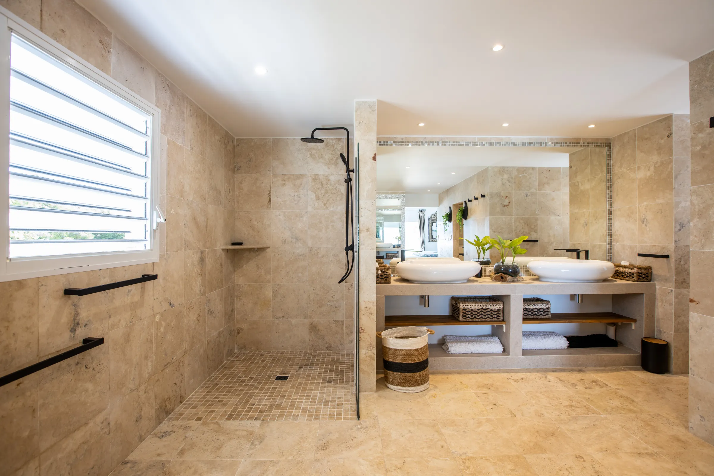 Villa Infinity Blue - Gallery image 83 of luxury villa in Sint Maarten