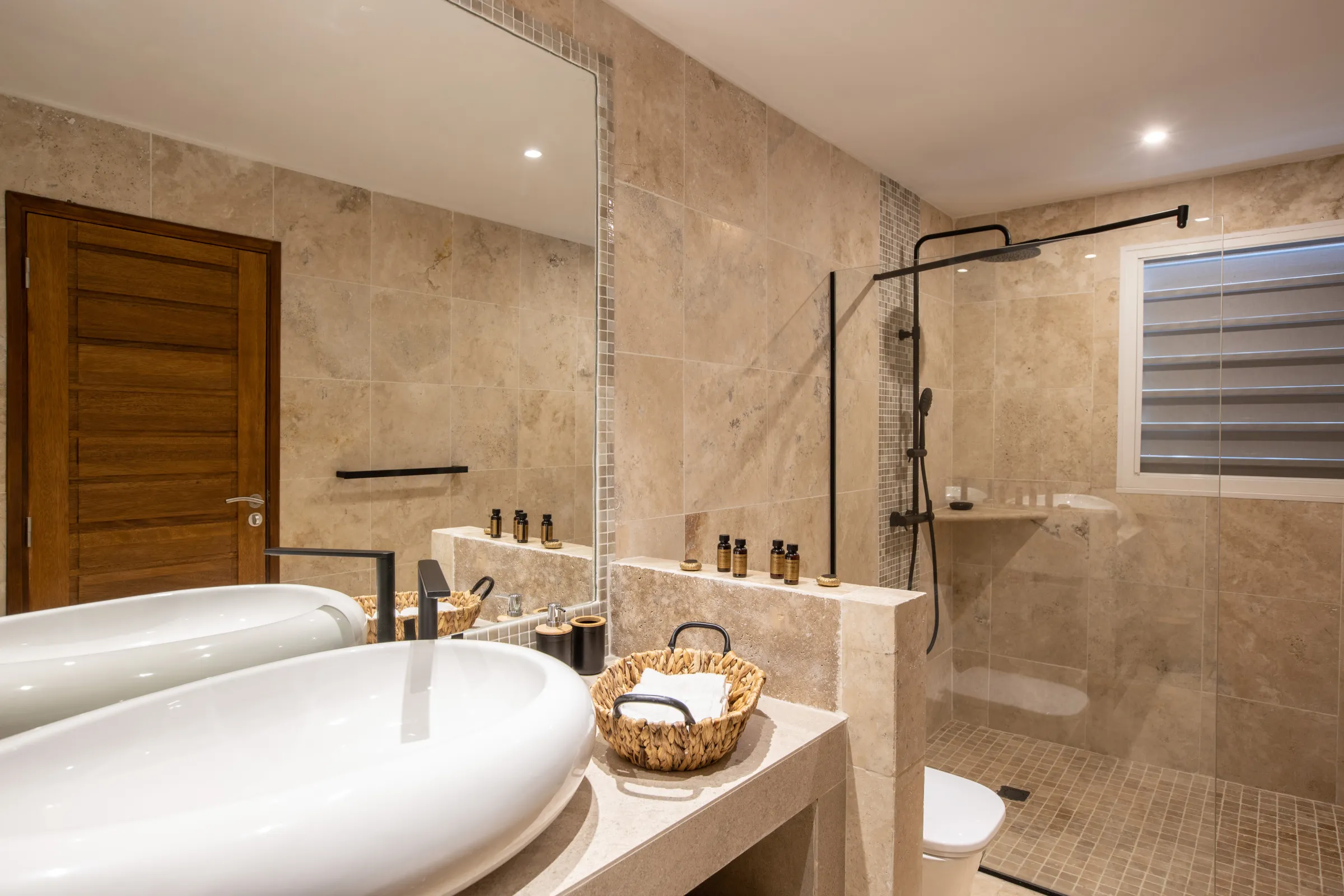 Villa Infinity Blue - Gallery image 91 of luxury villa in Sint Maarten