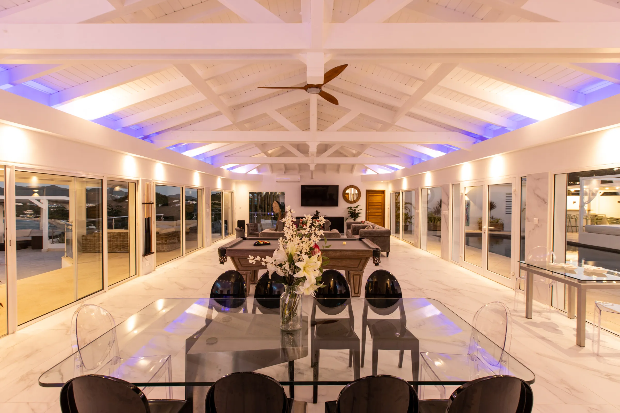 Villa Infinity Blue - Gallery image 101 of luxury villa in Sint Maarten