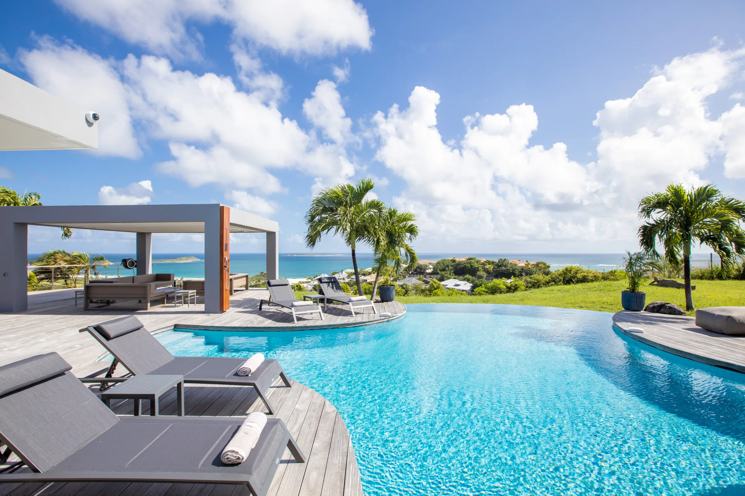 Villa Karukera - Main view of luxury villa in Sint Maarten