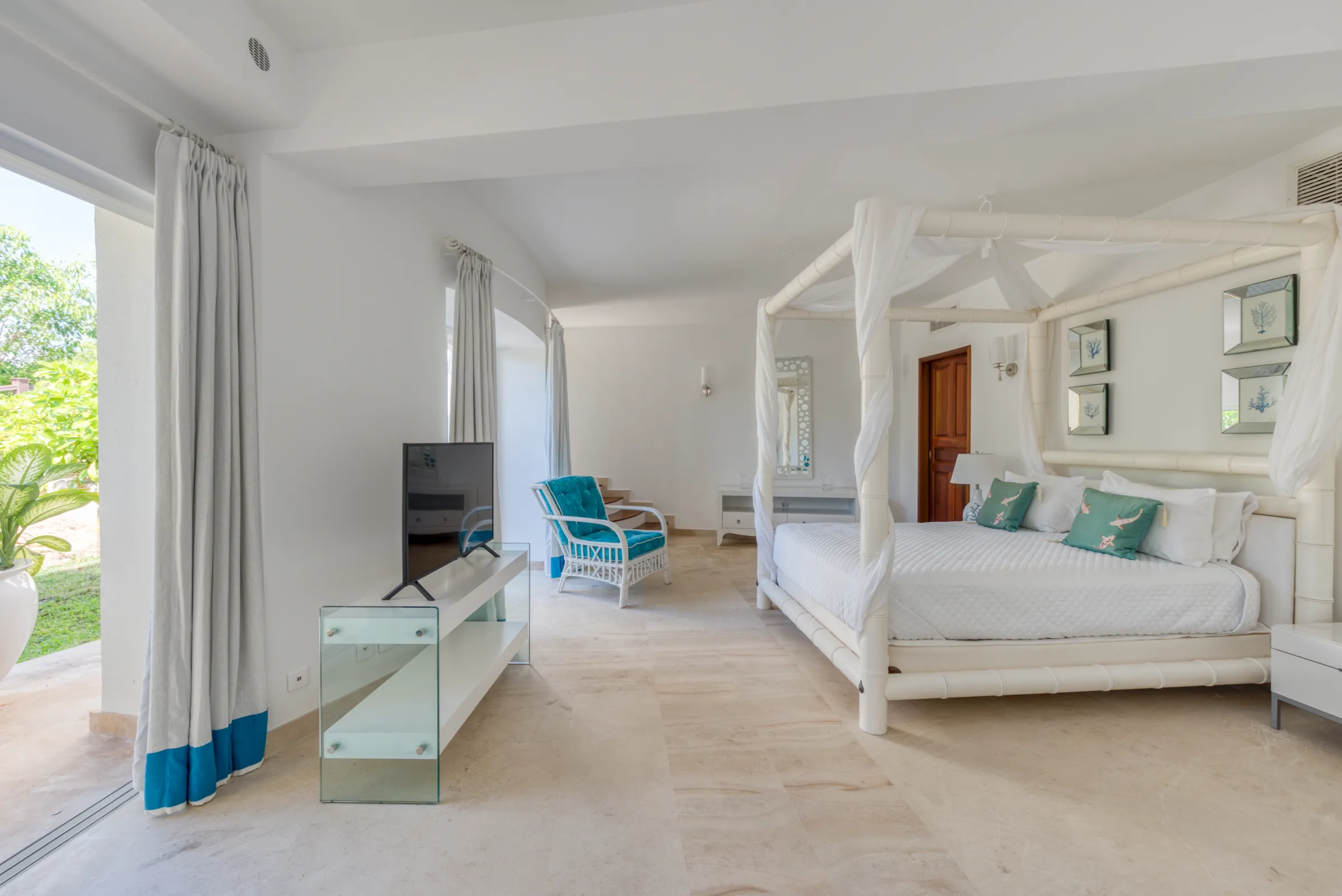 Villa La Dacha - Gallery image 76 of luxury villa in Sint Maarten