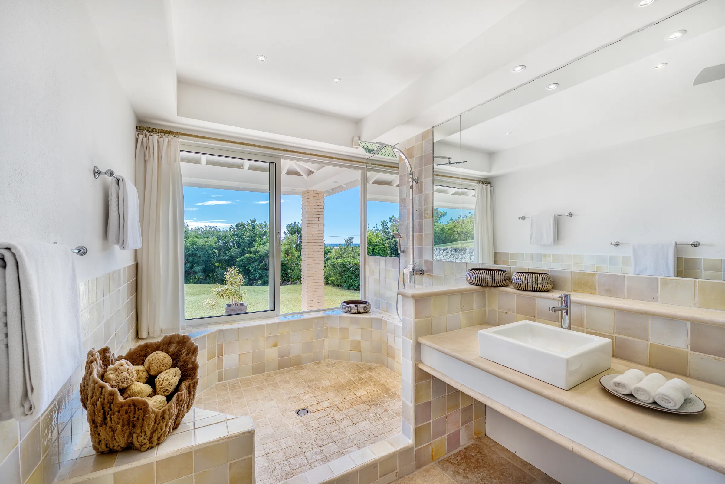 Villa La Favorita - Gallery image 31 of luxury villa in Sint Maarten