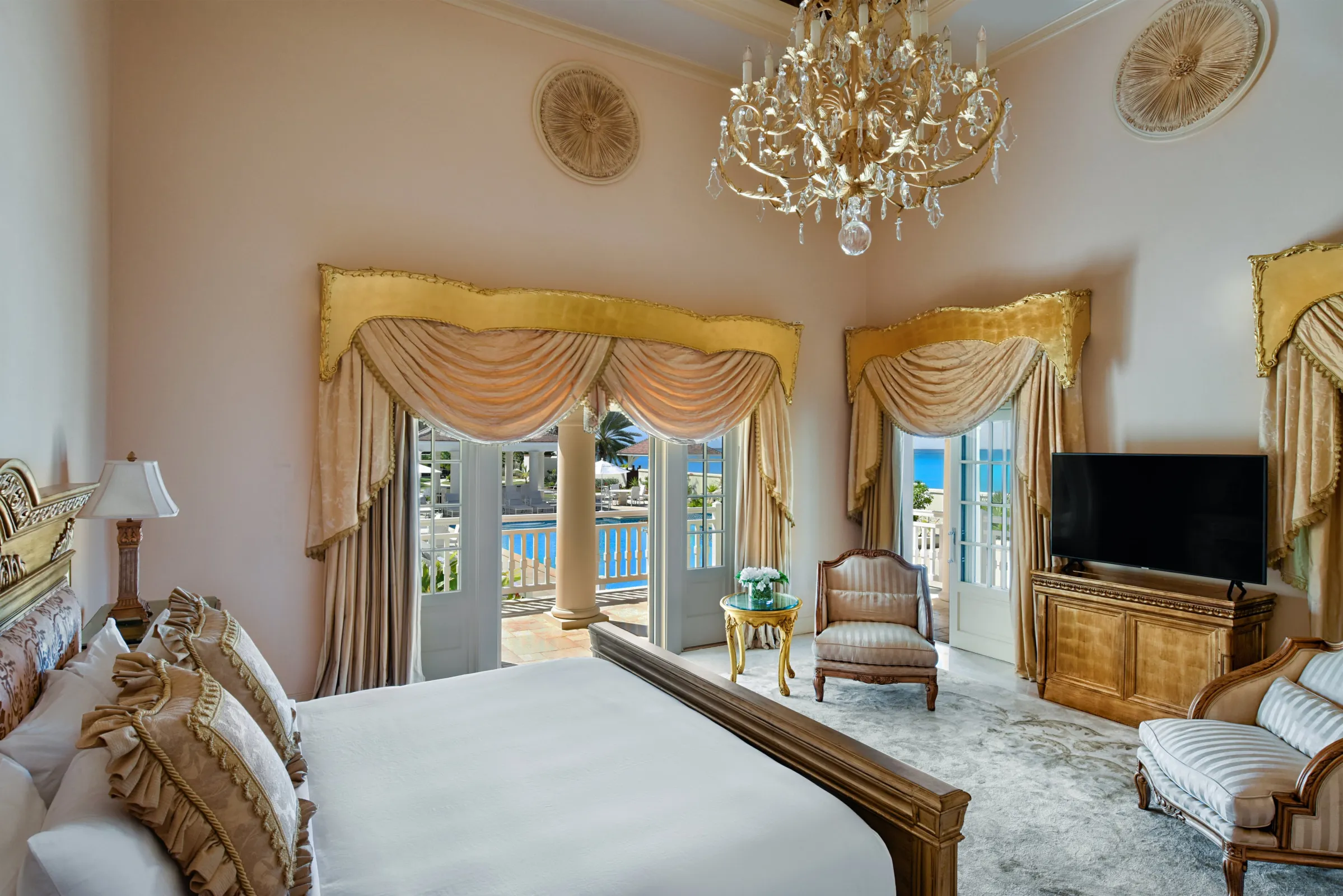 Villa Le Chateau Des Palmiers - Gallery image 12 of luxury villa in Sint Maarten