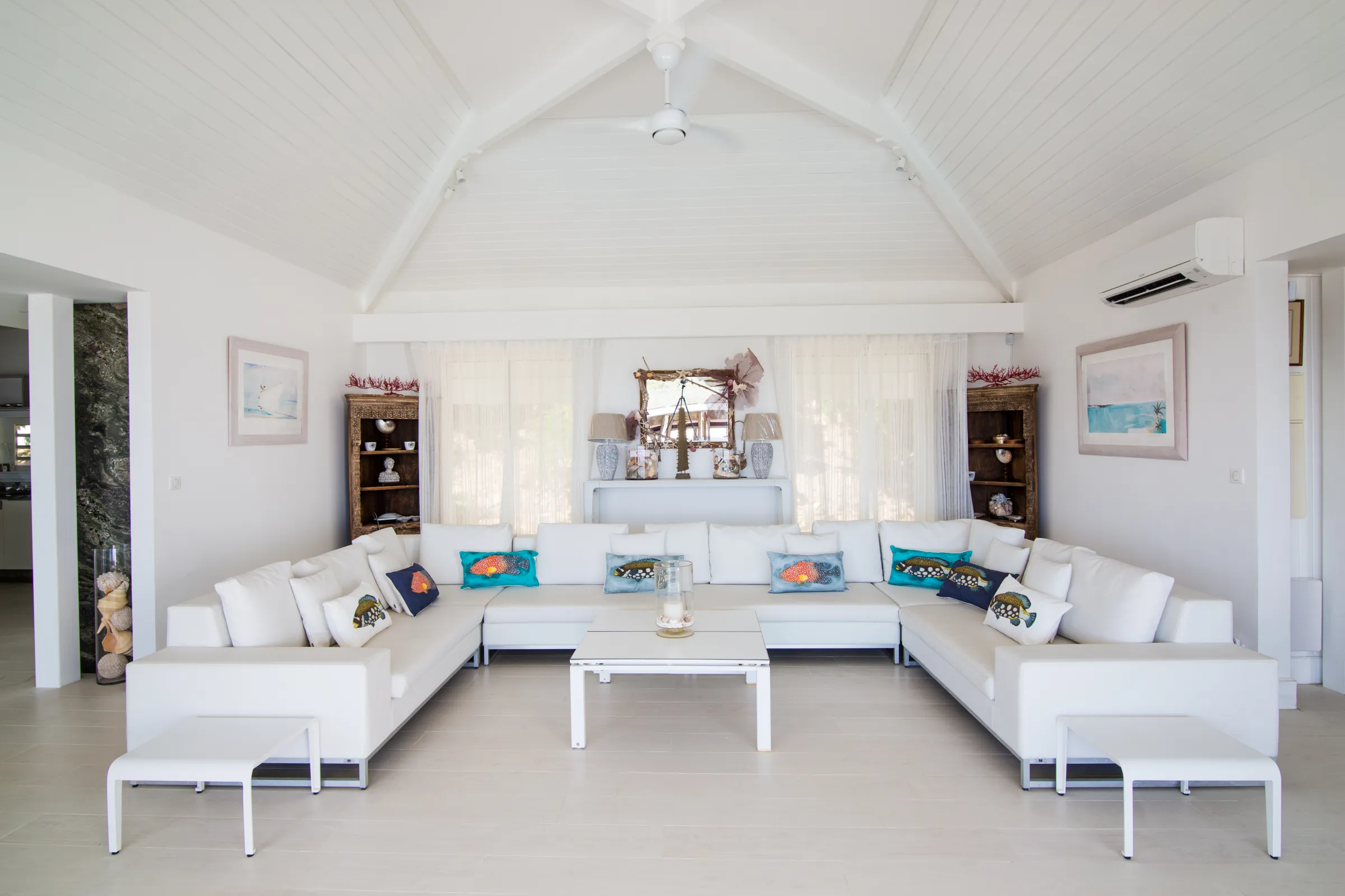 Villa Mango - Gallery image 54 of luxury villa in Sint Maarten