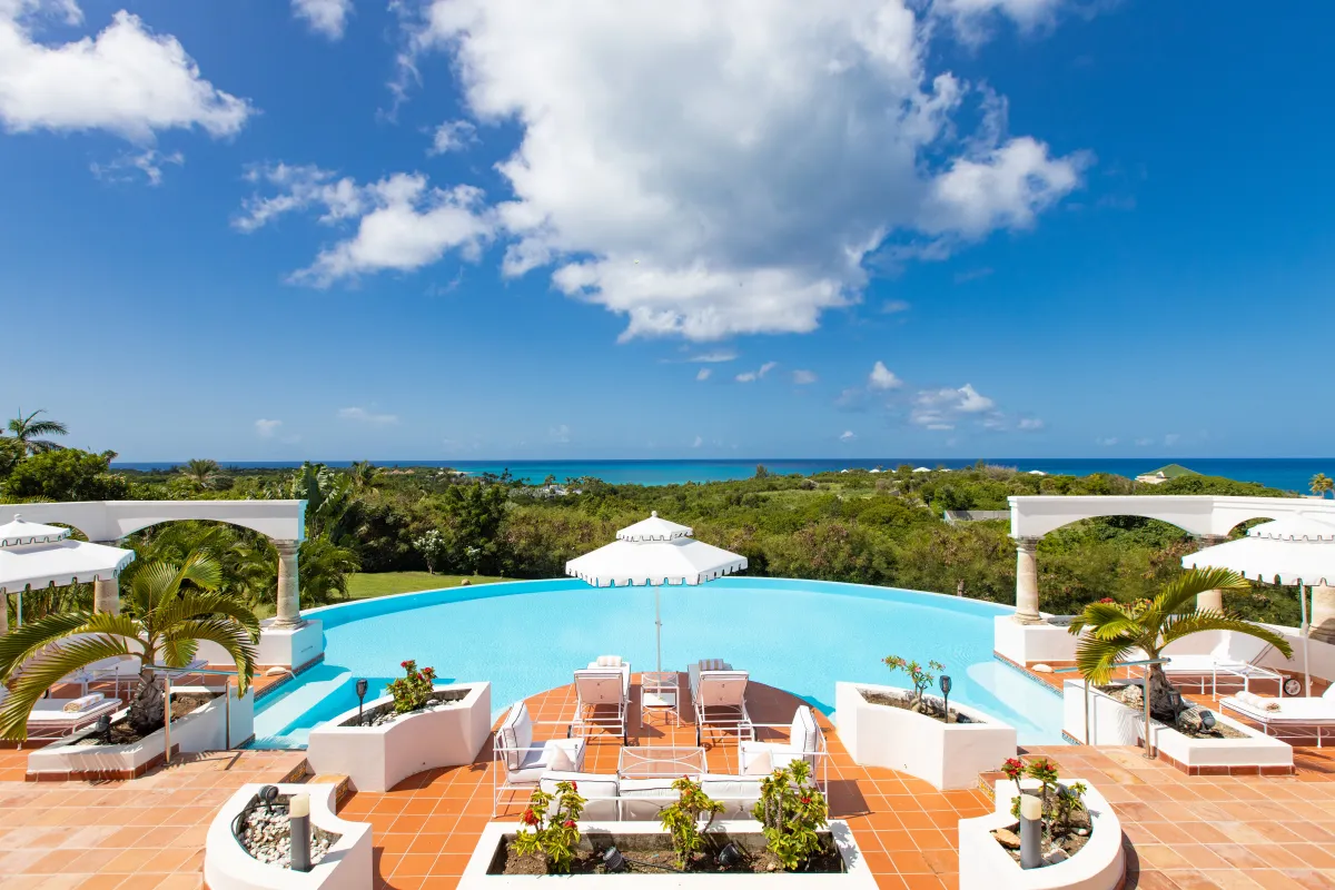 Villa Mariposa, a 4-bedroom villa in Terres Basses, St Martin