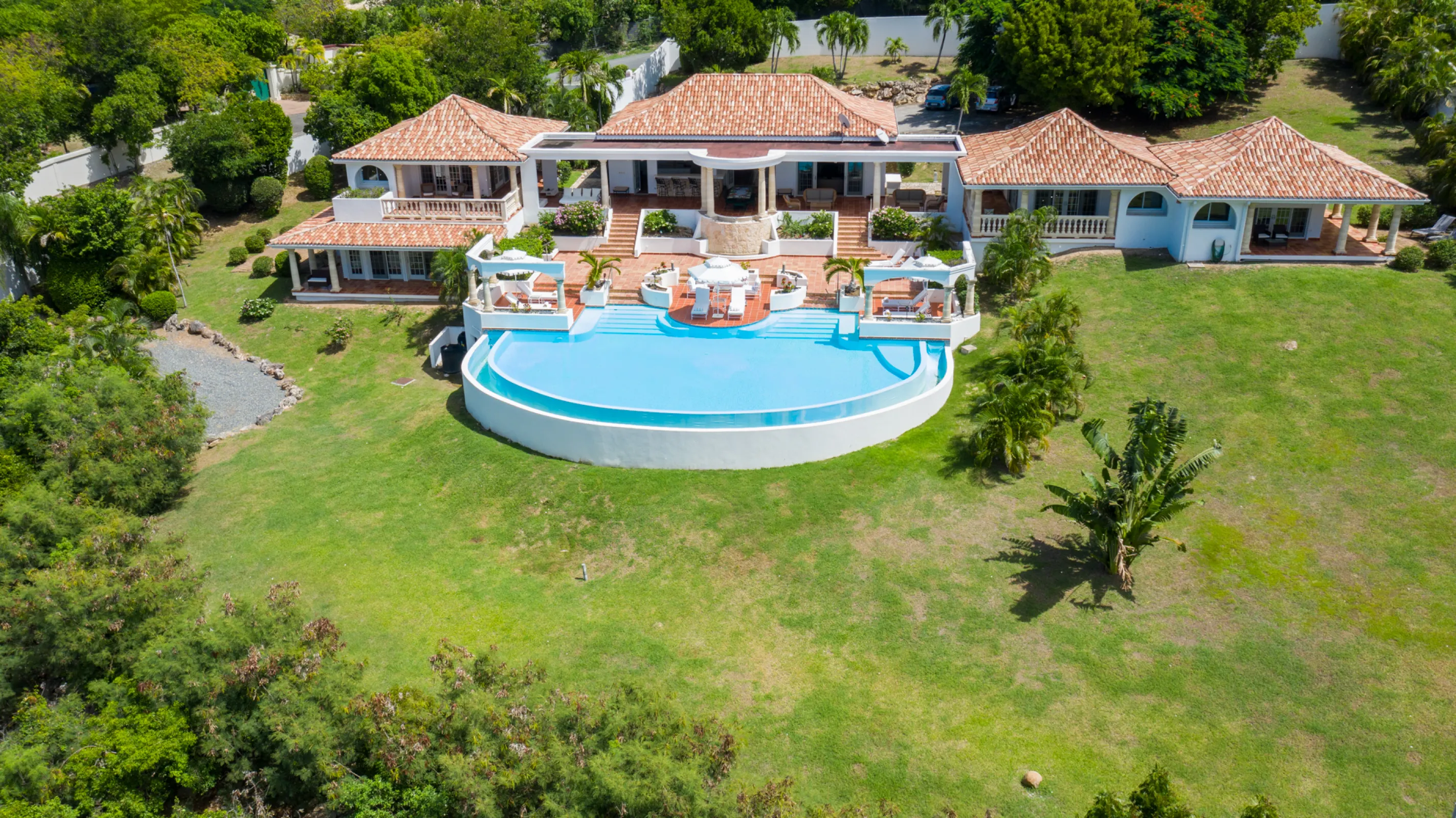 Villa Mariposa - Gallery image 32 of luxury villa in Sint Maarten