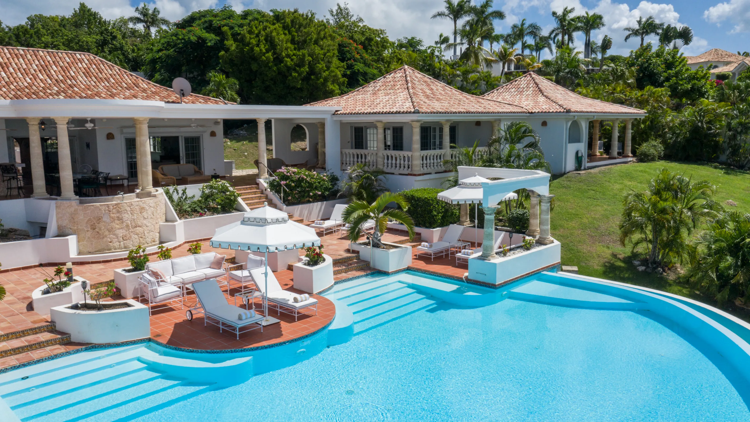 Villa Mariposa - Gallery image 35 of luxury villa in Sint Maarten