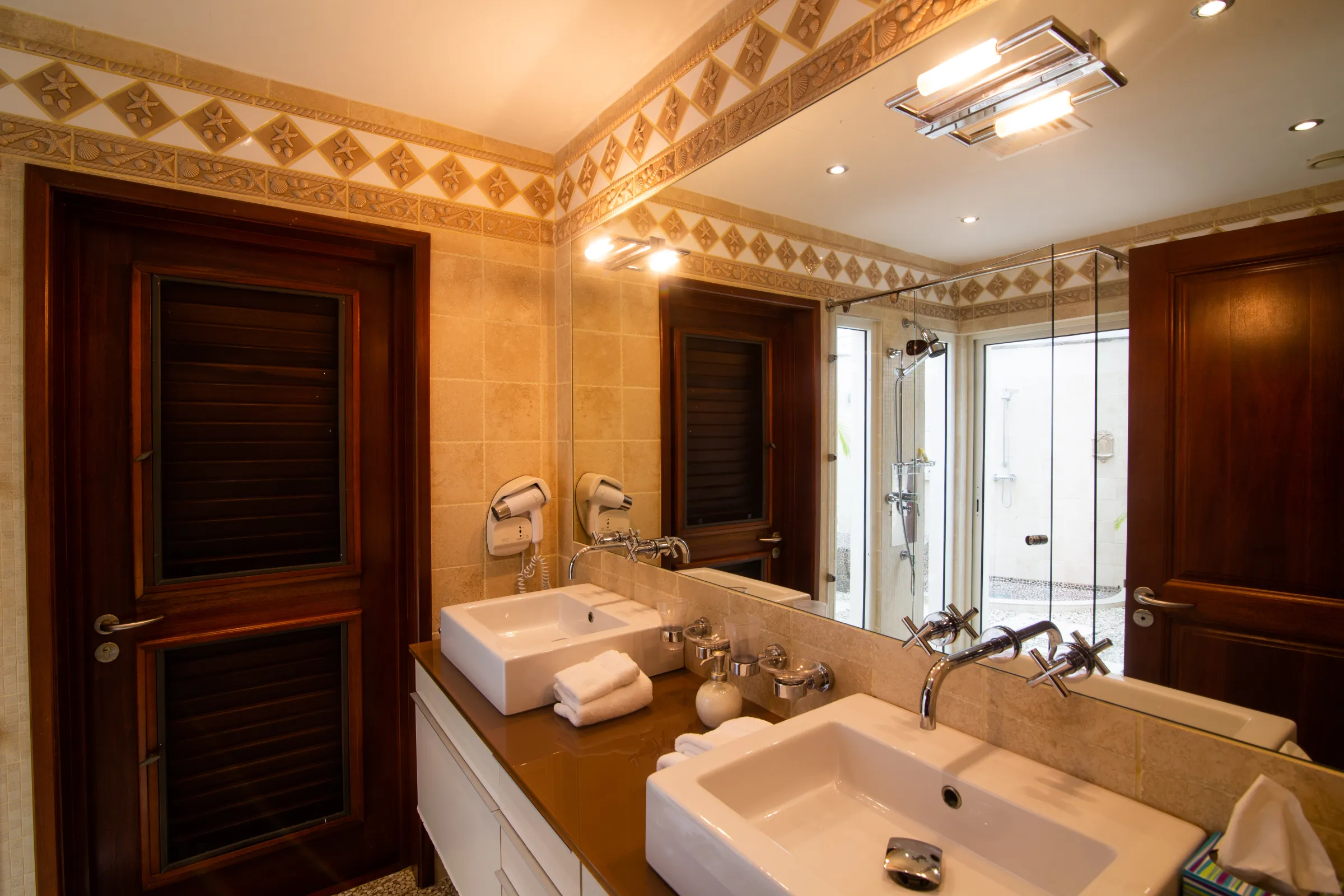 Villa Mes Amis - Gallery image 82 of luxury villa in Sint Maarten