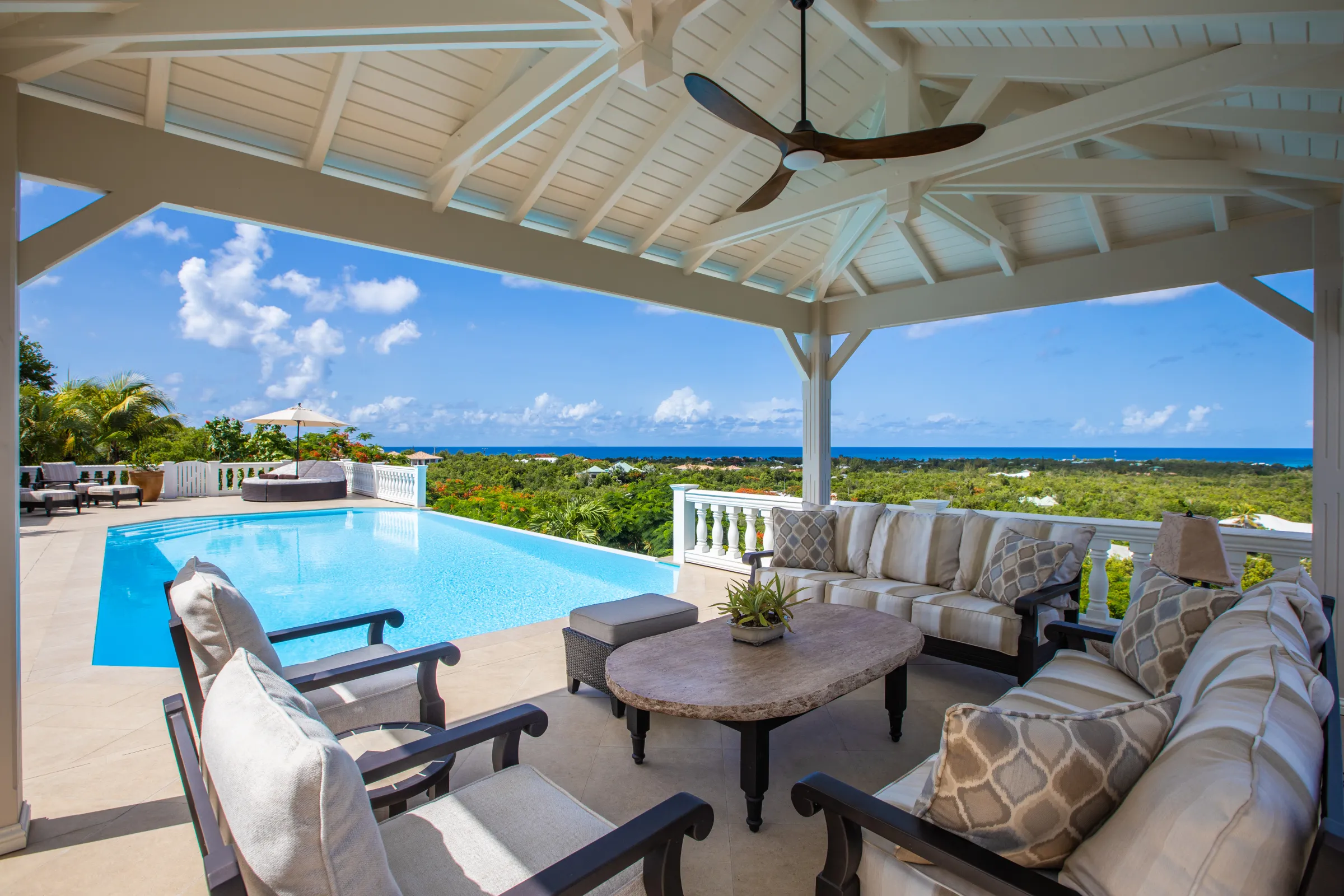 Villa Mille Fleurs - Gallery image 6 of luxury villa in Sint Maarten