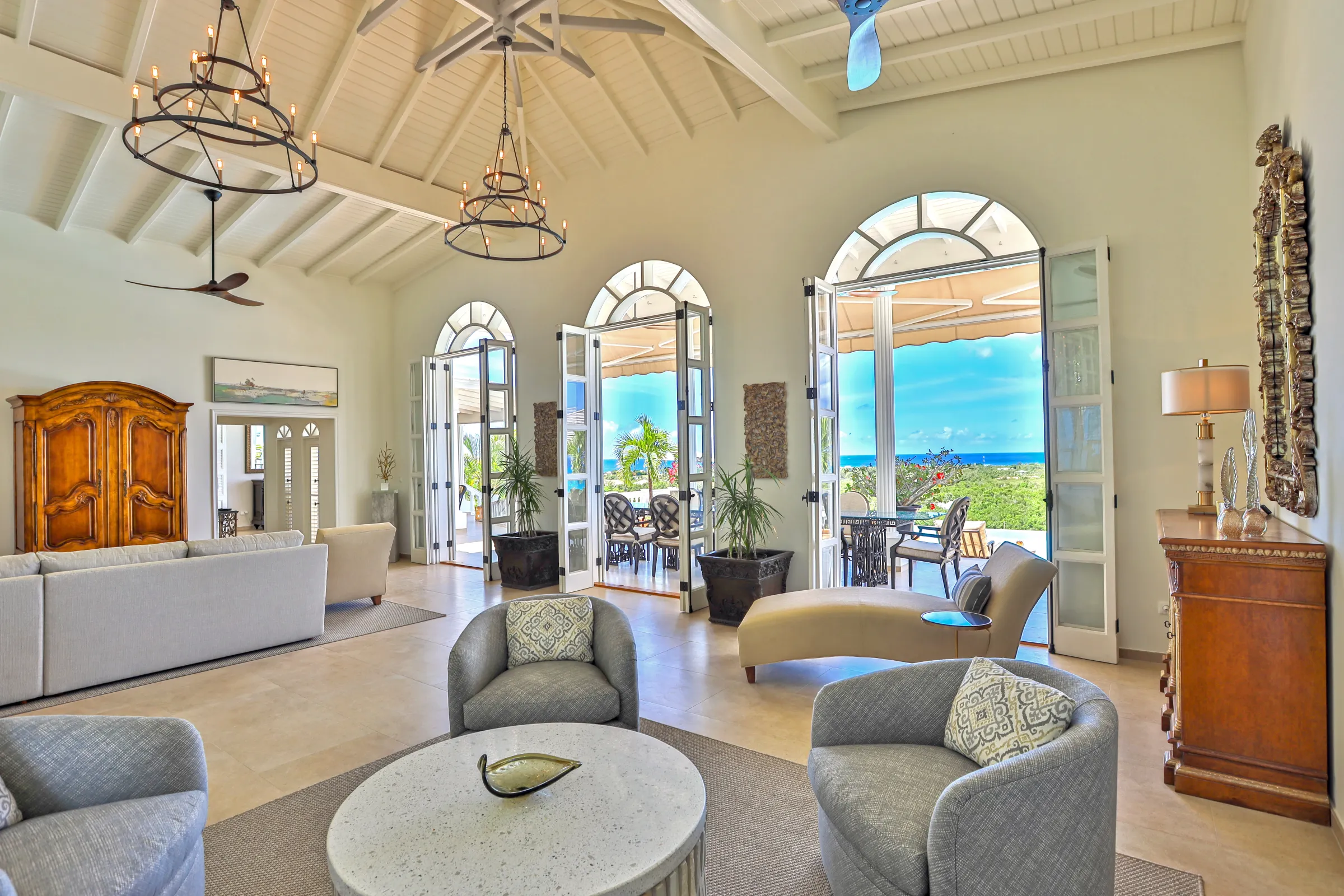Villa Mille Fleurs - Gallery image 13 of luxury villa in Sint Maarten