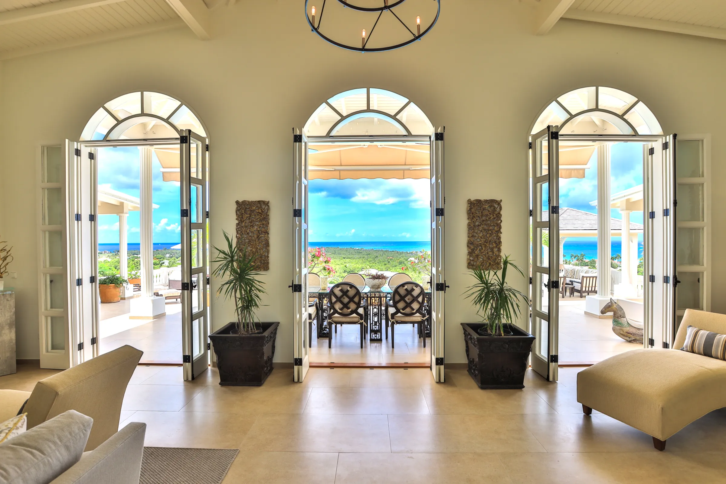 Villa Mille Fleurs - Gallery image 18 of luxury villa in Sint Maarten