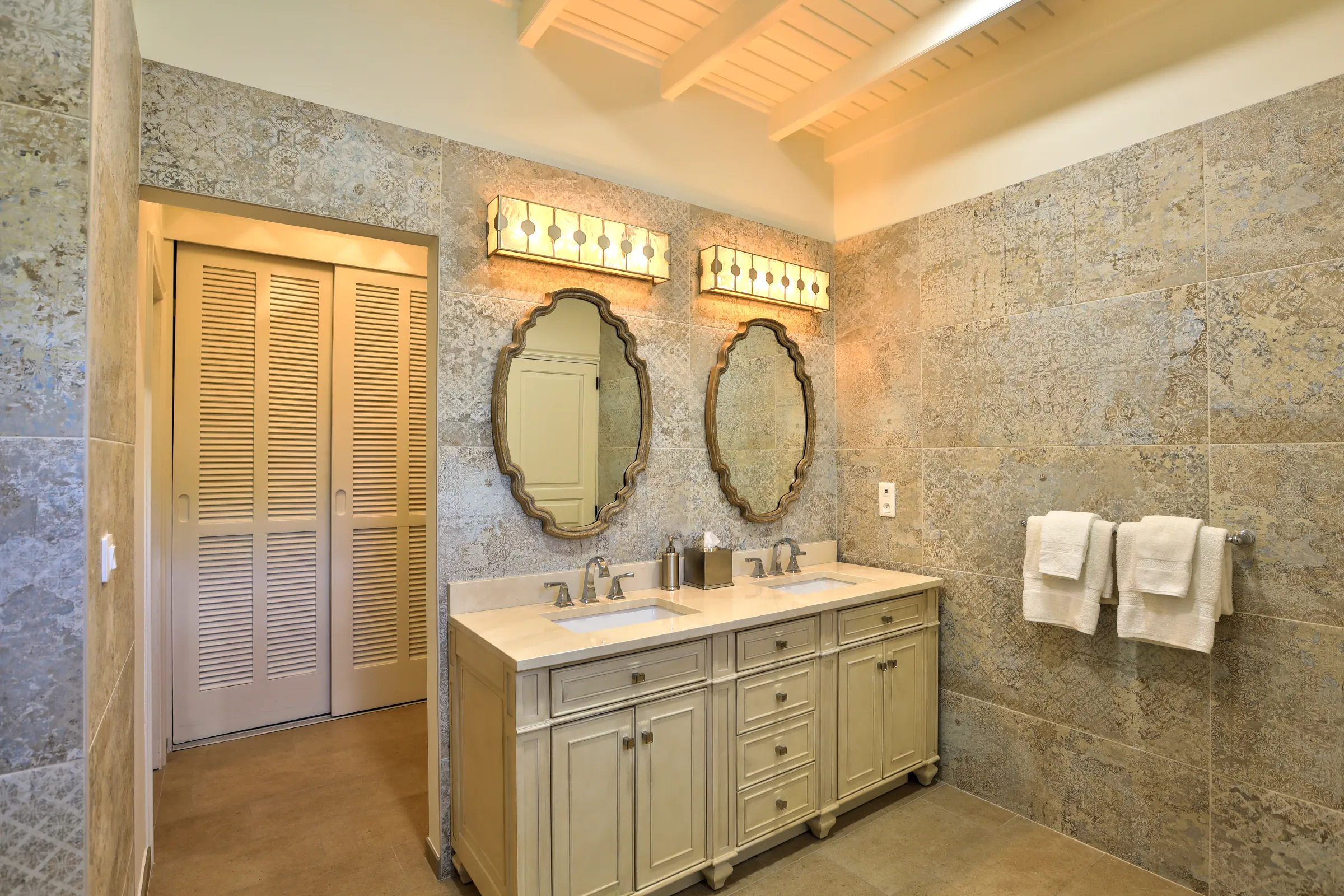 Villa Mille Fleurs - Gallery image 31 of luxury villa in Sint Maarten