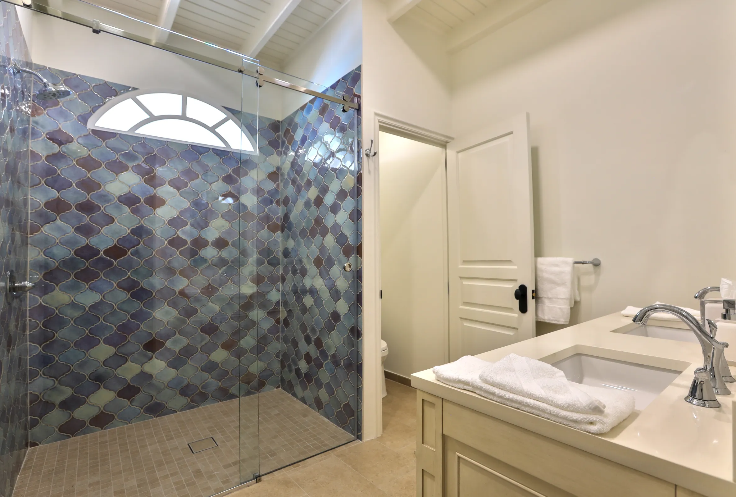 Villa Mille Fleurs - Gallery image 39 of luxury villa in Sint Maarten