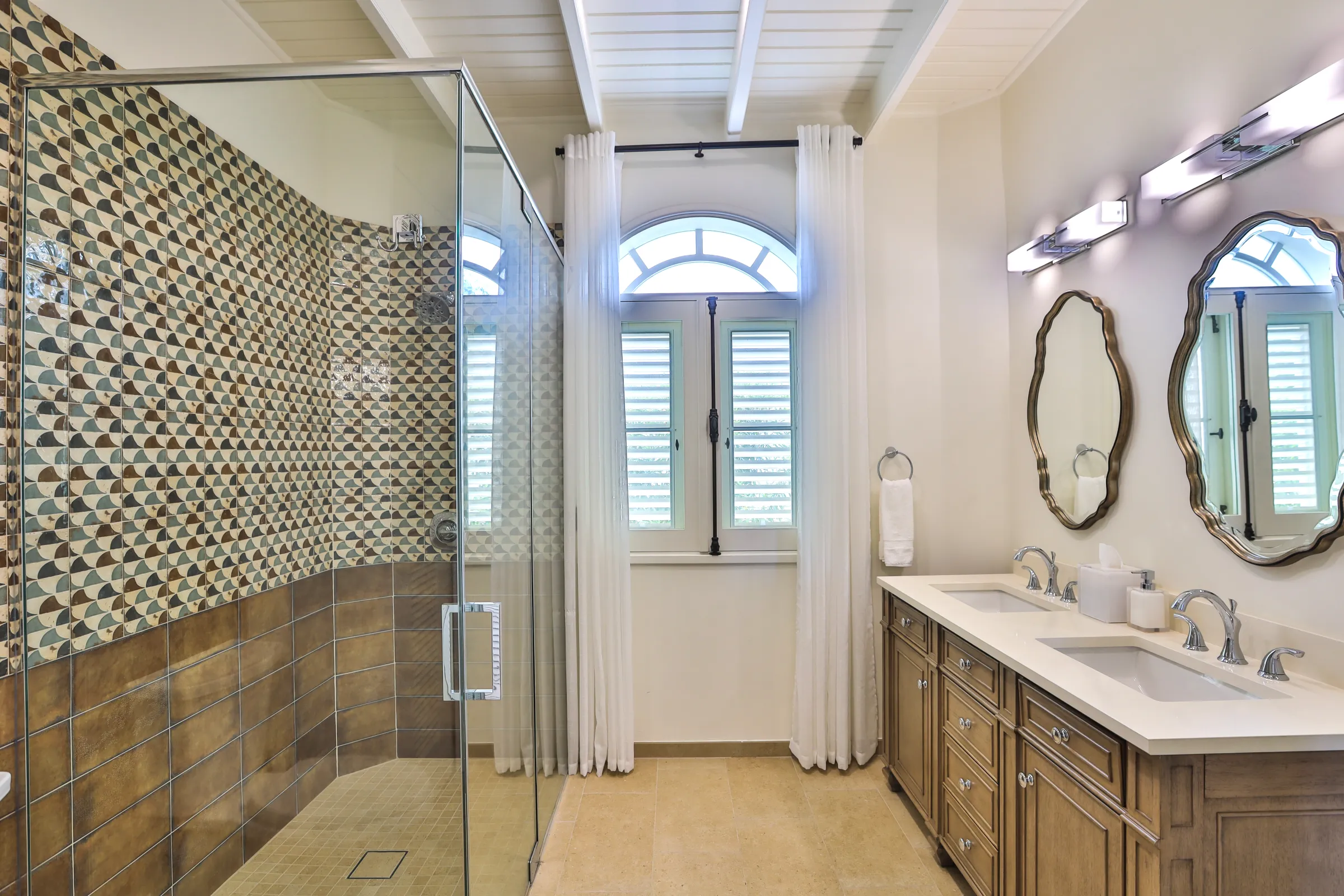 Villa Mille Fleurs - Gallery image 42 of luxury villa in Sint Maarten