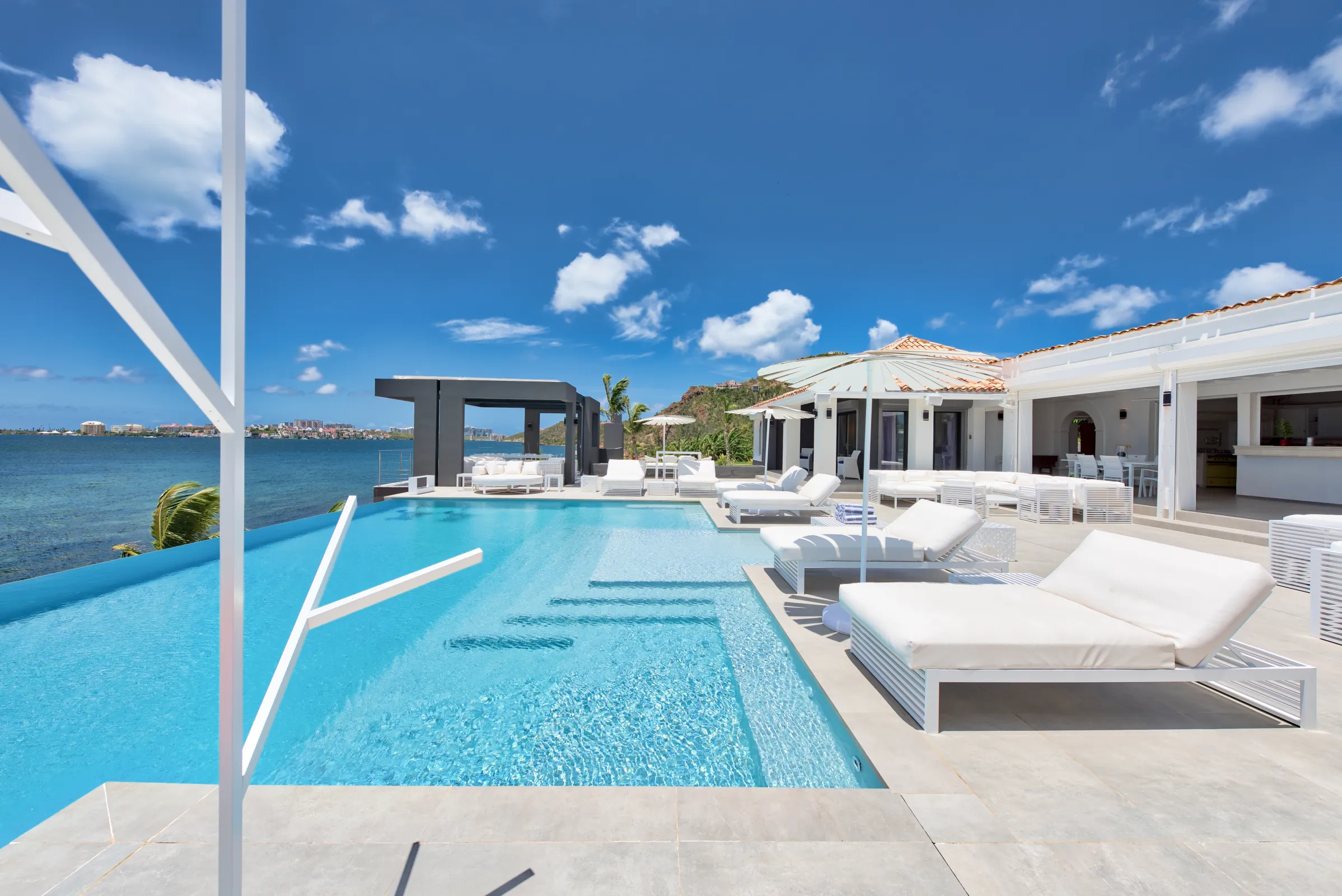 Villa Mirabelle - Gallery image 13 of luxury villa in Sint Maarten