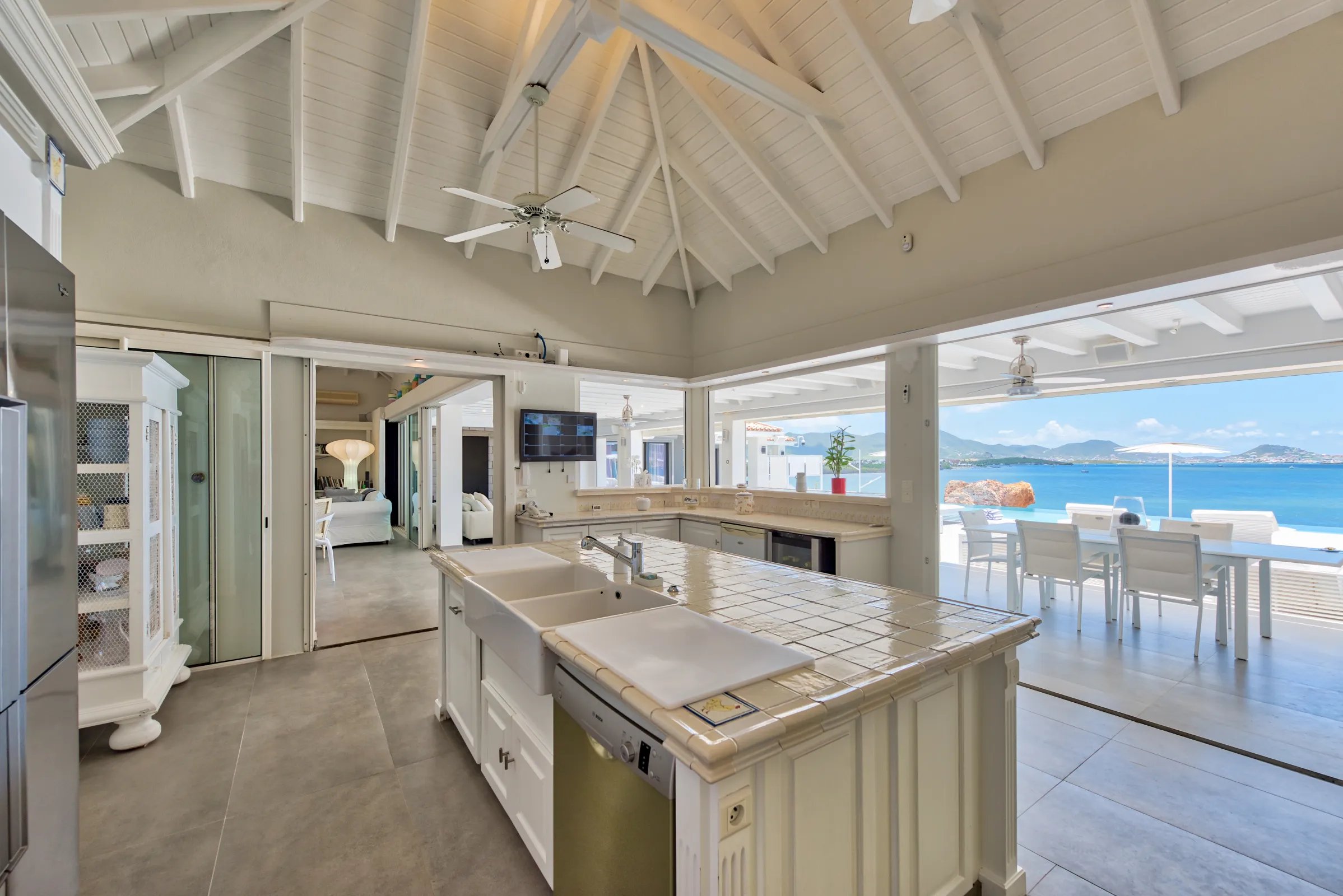 Villa Mirabelle - Gallery image 16 of luxury villa in Sint Maarten