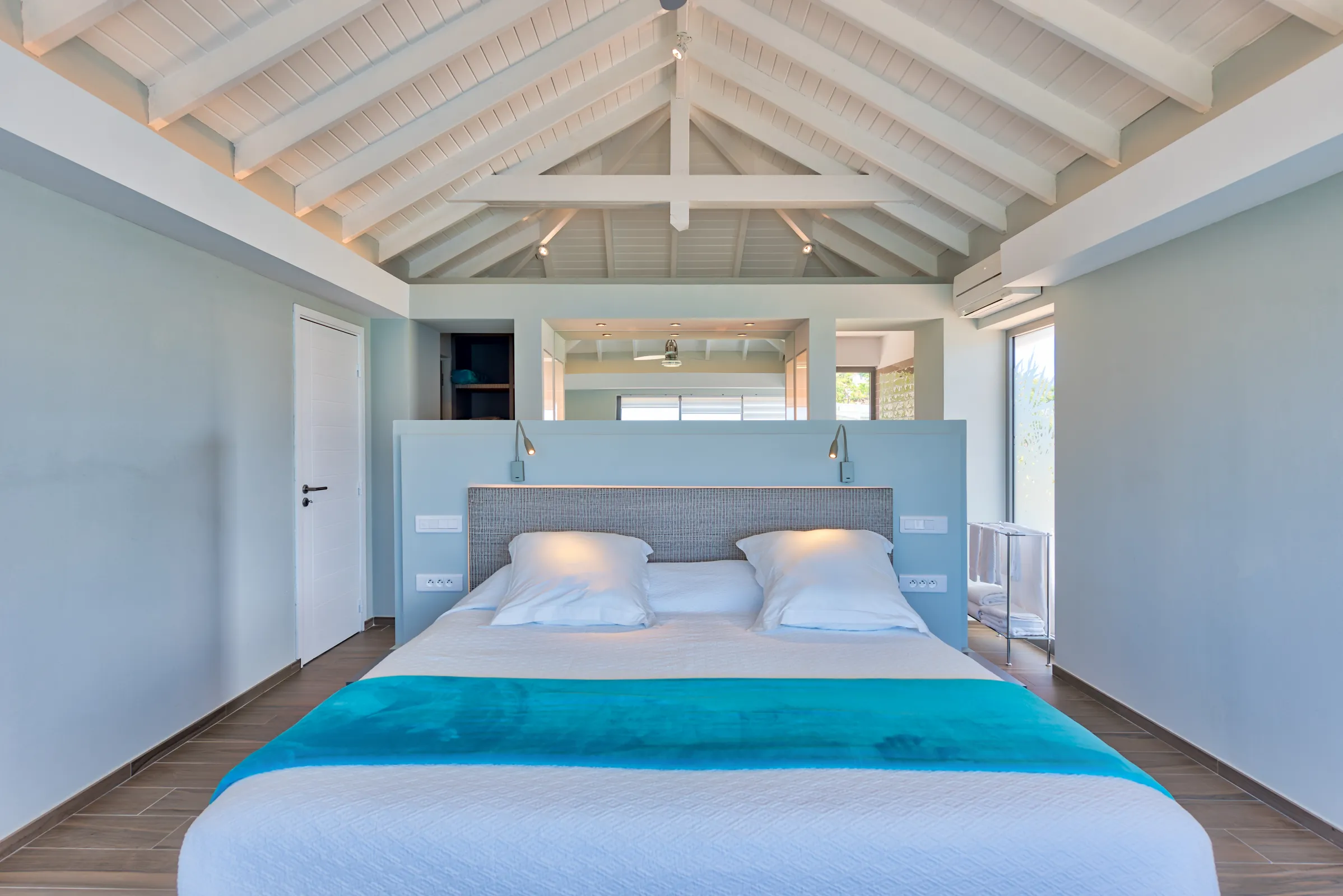 Villa Mirabelle - Gallery image 34 of luxury villa in Sint Maarten