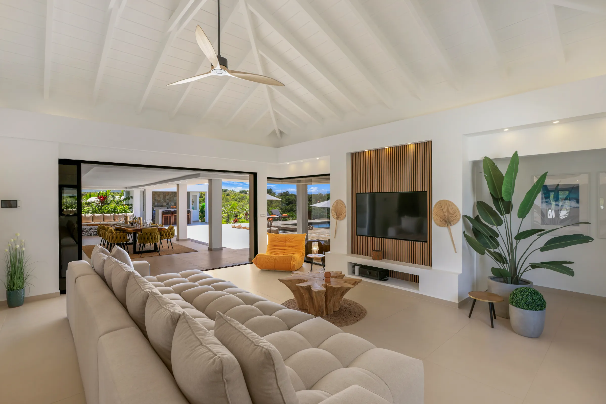 Villa Nuit Jade - Gallery image 16 of luxury villa in Sint Maarten