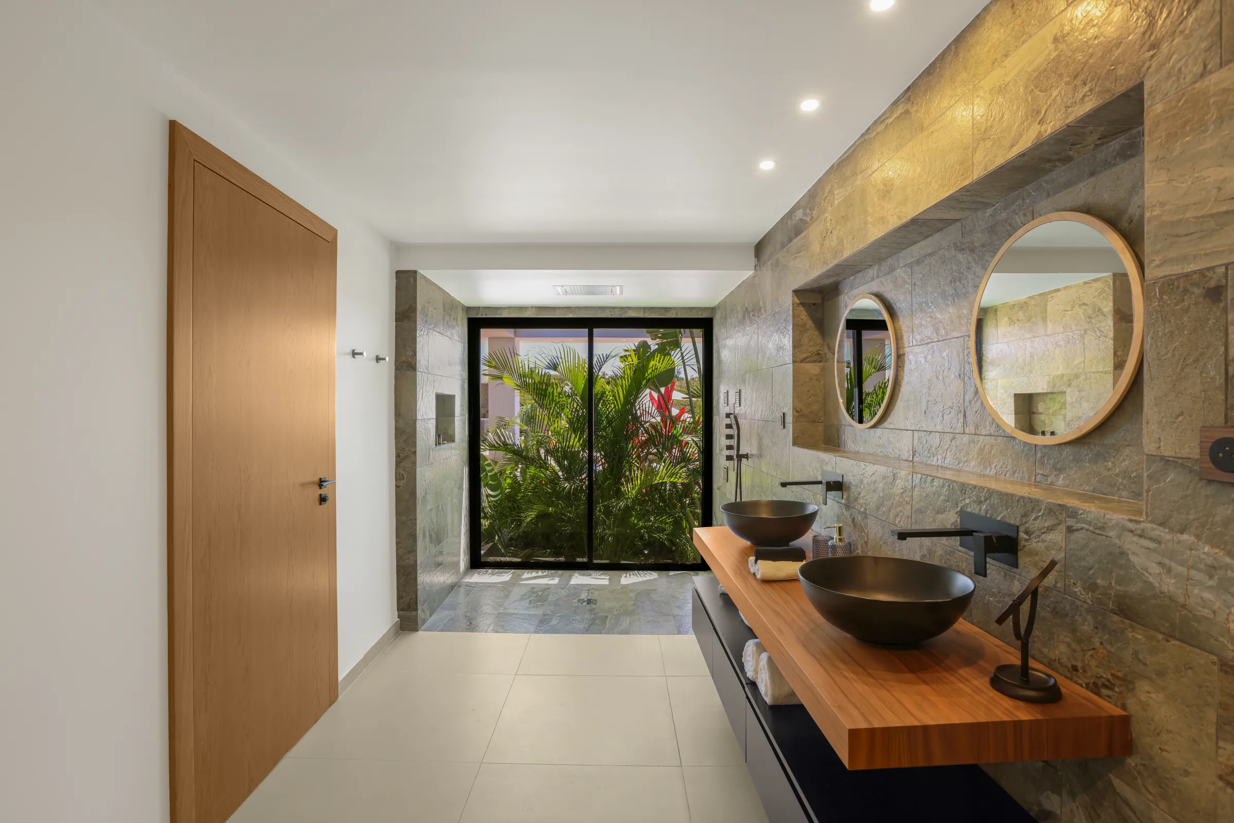 Villa Nuit Jade - Gallery image 53 of luxury villa in Sint Maarten