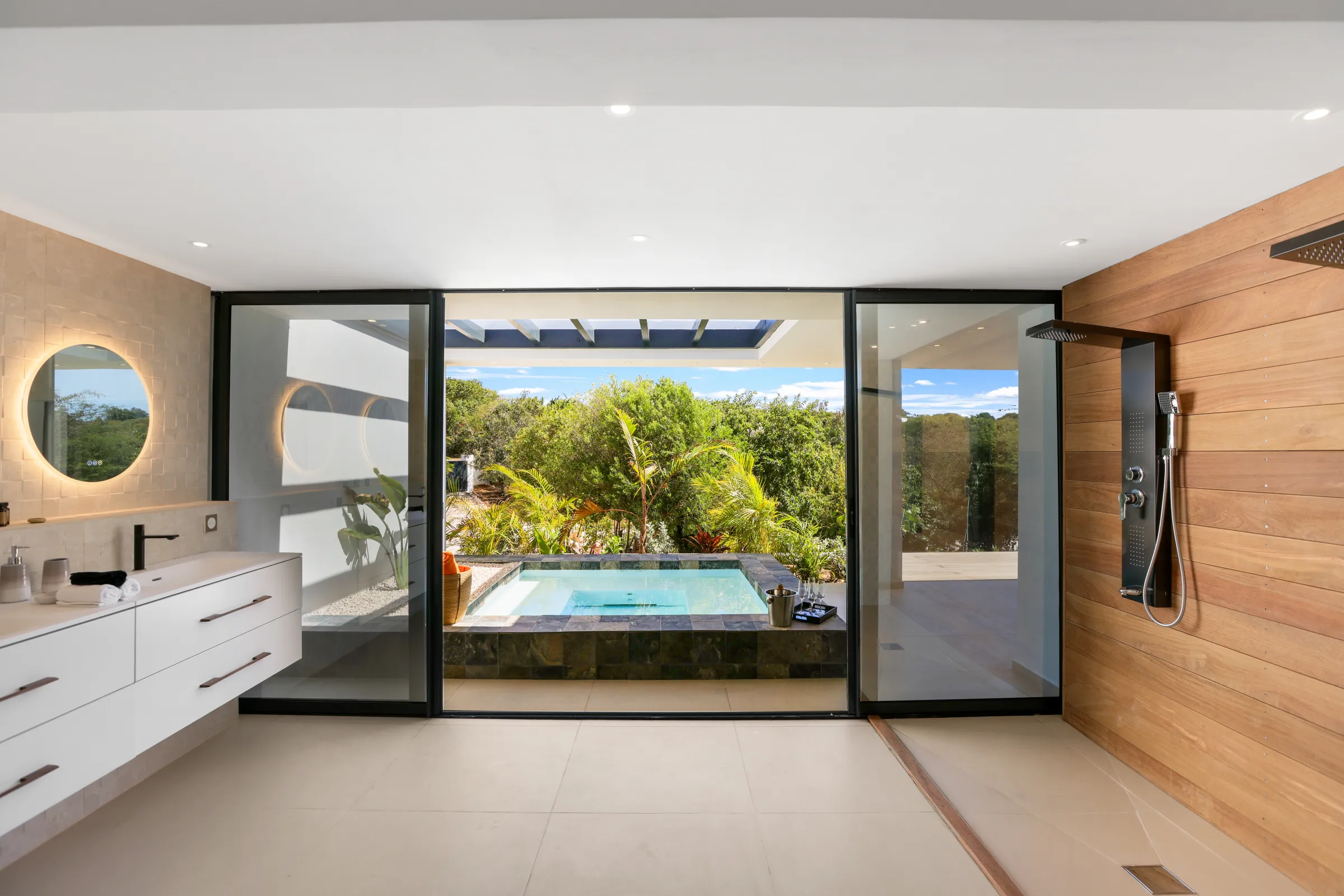 Villa Nuit Jade - Gallery image 75 of luxury villa in Sint Maarten