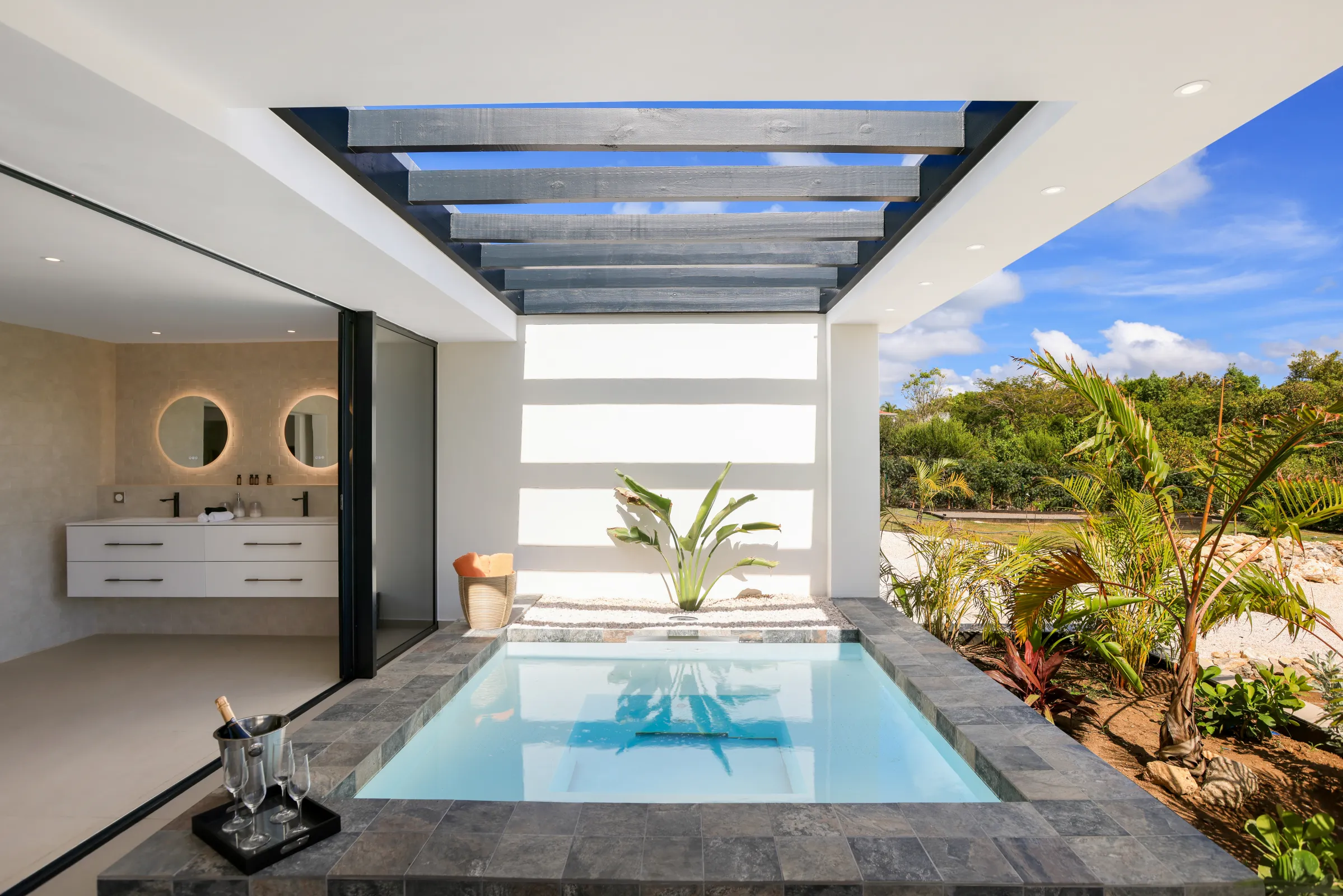 Villa Nuit Jade - Gallery image 80 of luxury villa in Sint Maarten