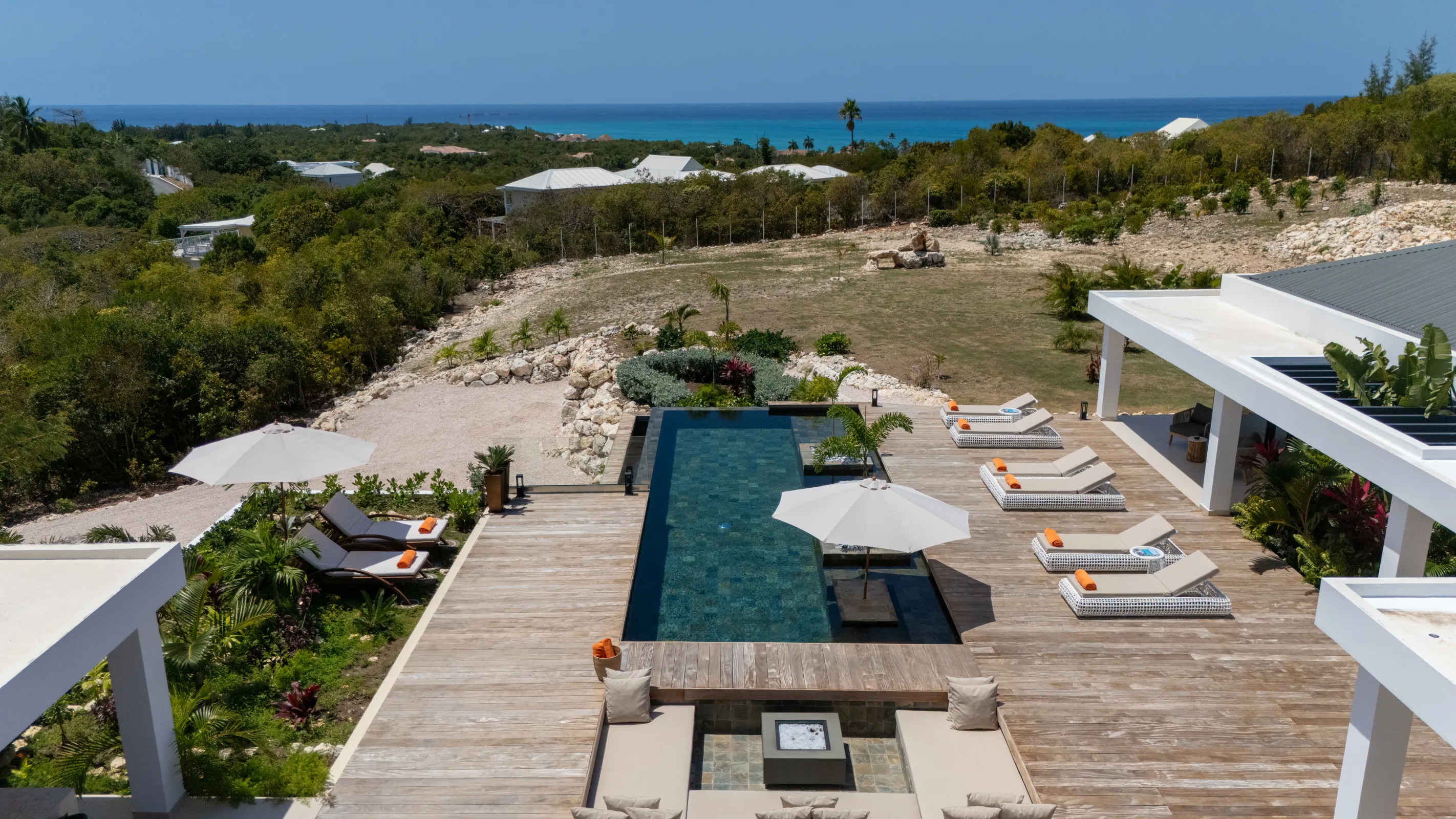 Villa Nuit Jade - Gallery image 88 of luxury villa in Sint Maarten