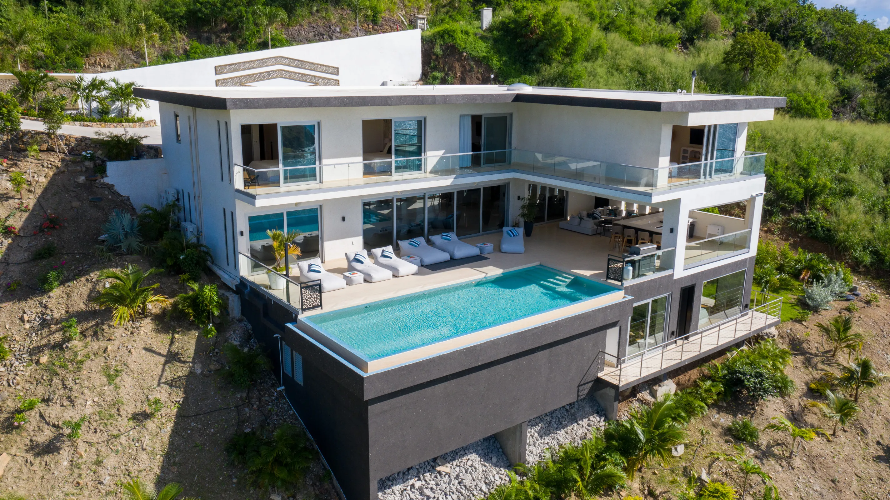 Villa Numa - Gallery image 20 of luxury villa in Sint Maarten