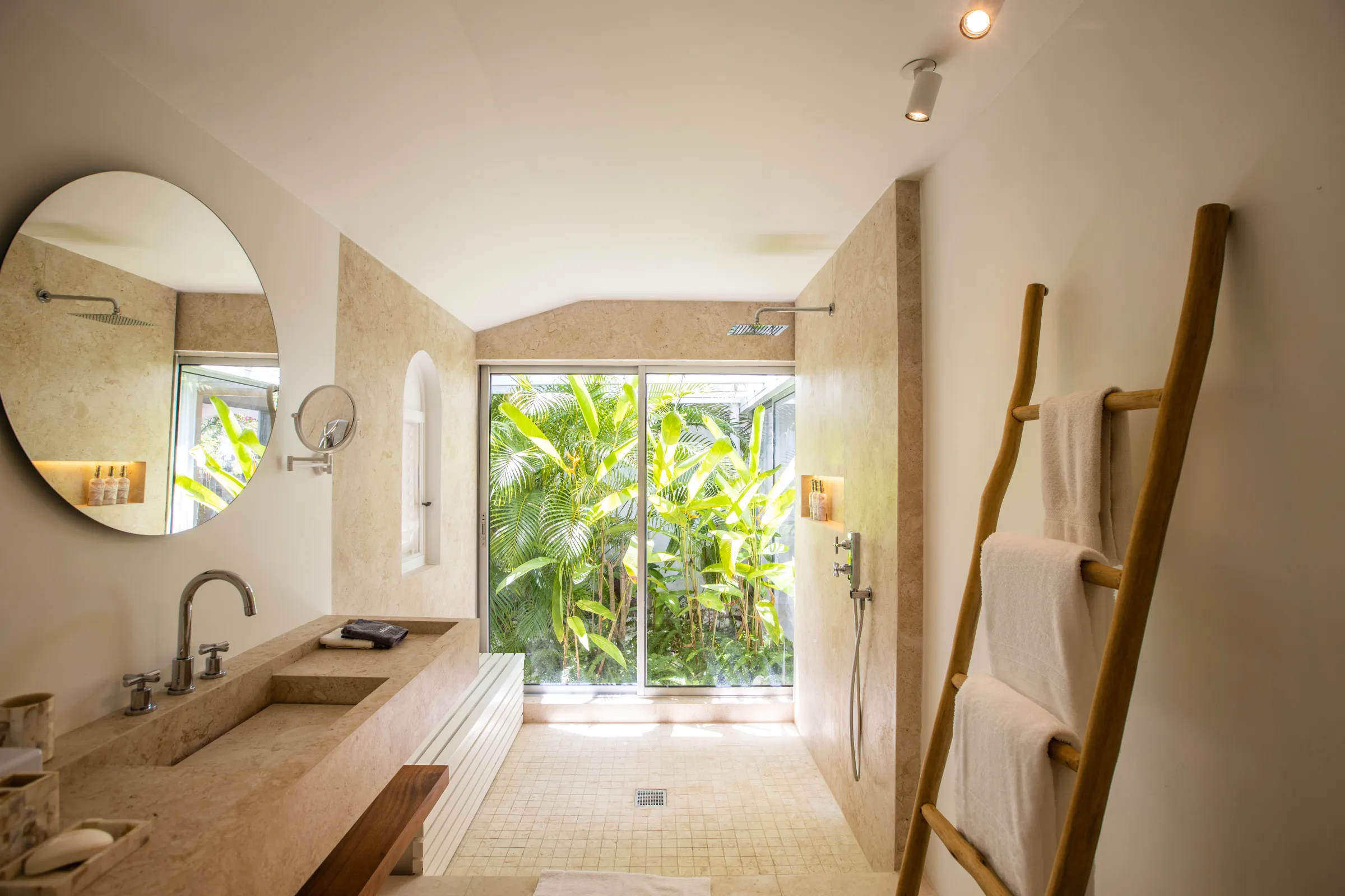 Villa Riviera - Gallery image 15 of luxury villa in Sint Maarten