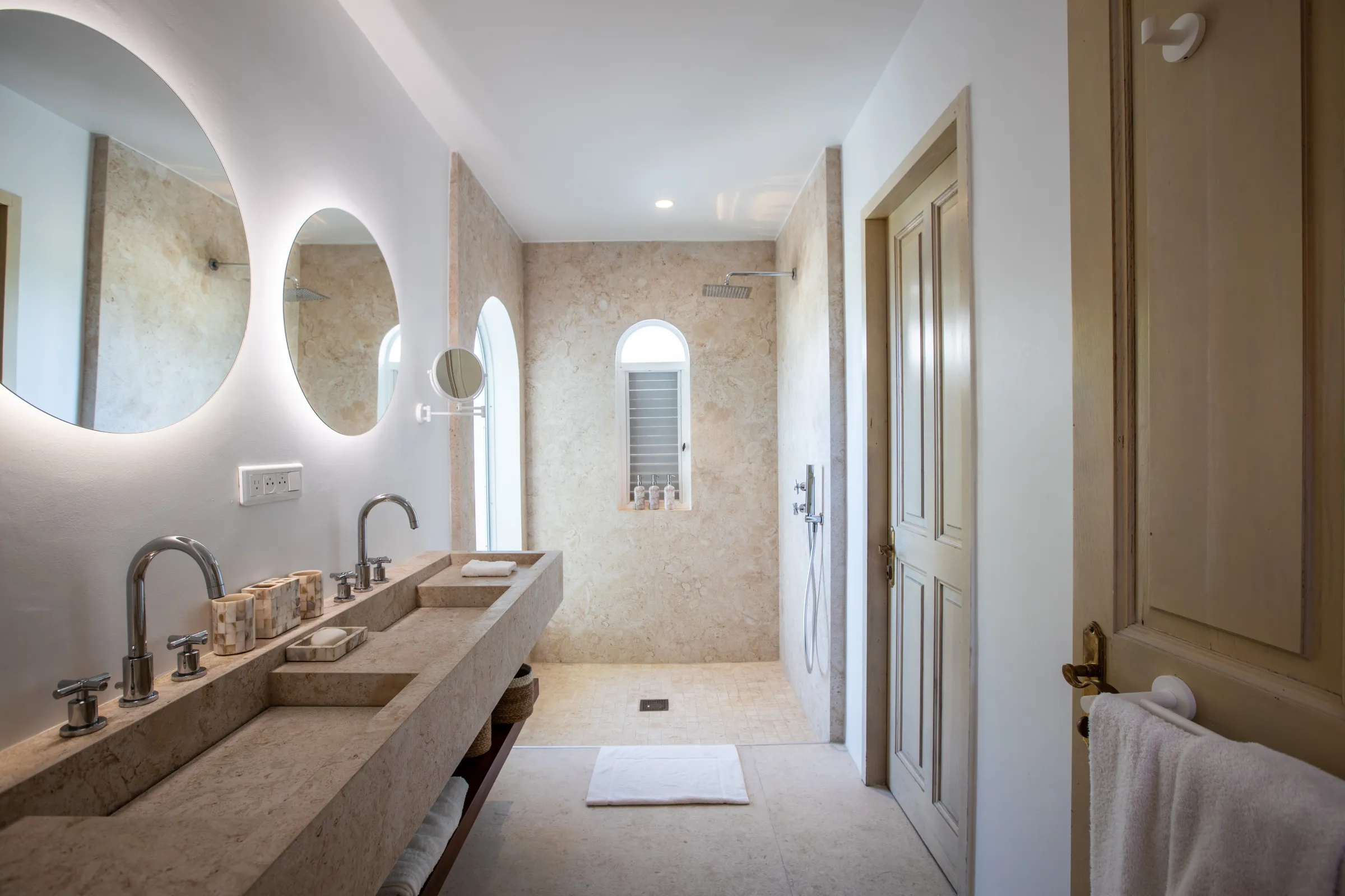 Villa Riviera - Gallery image 55 of luxury villa in Sint Maarten