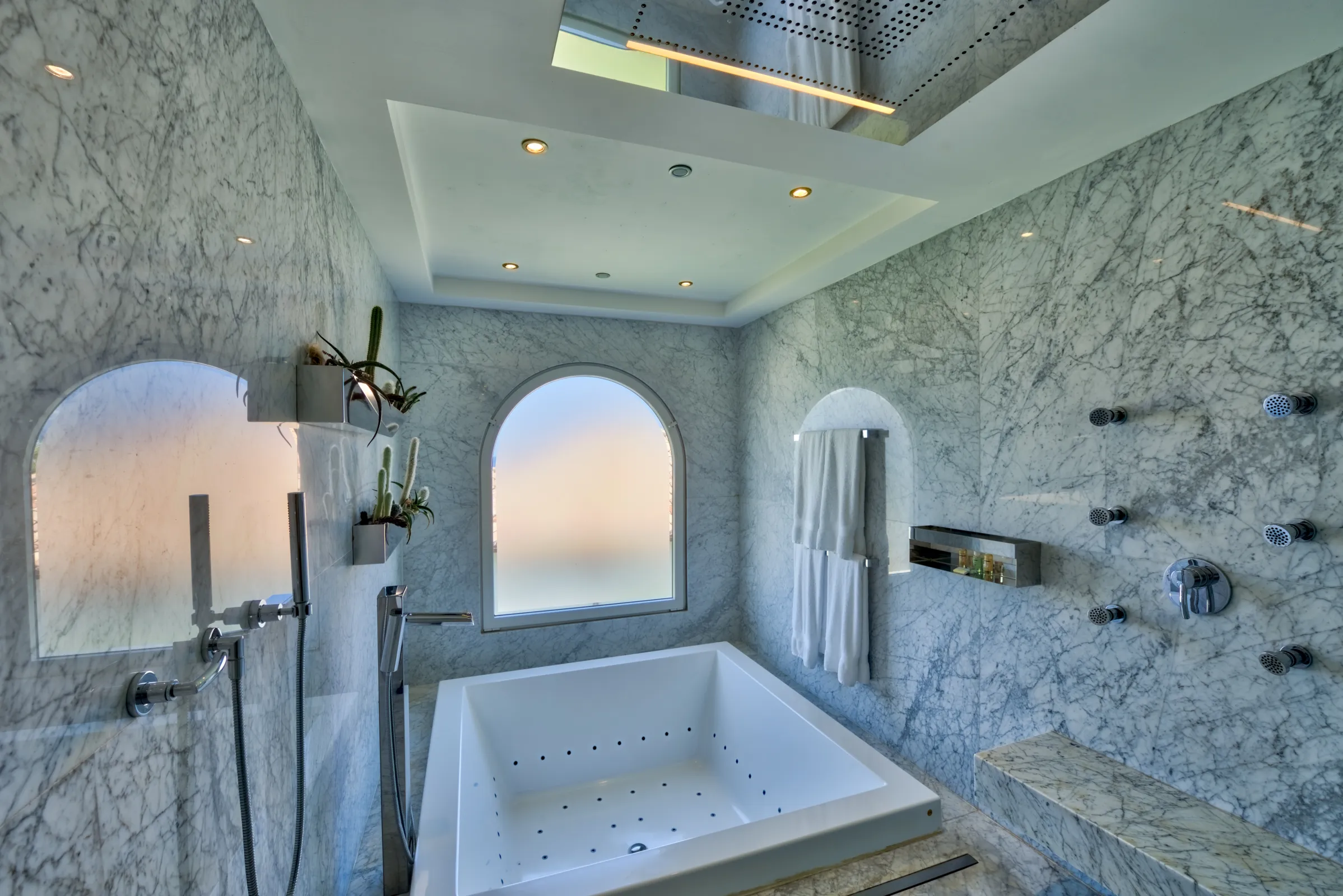 Villa Sandyline - Gallery image 5 of luxury villa in Sint Maarten