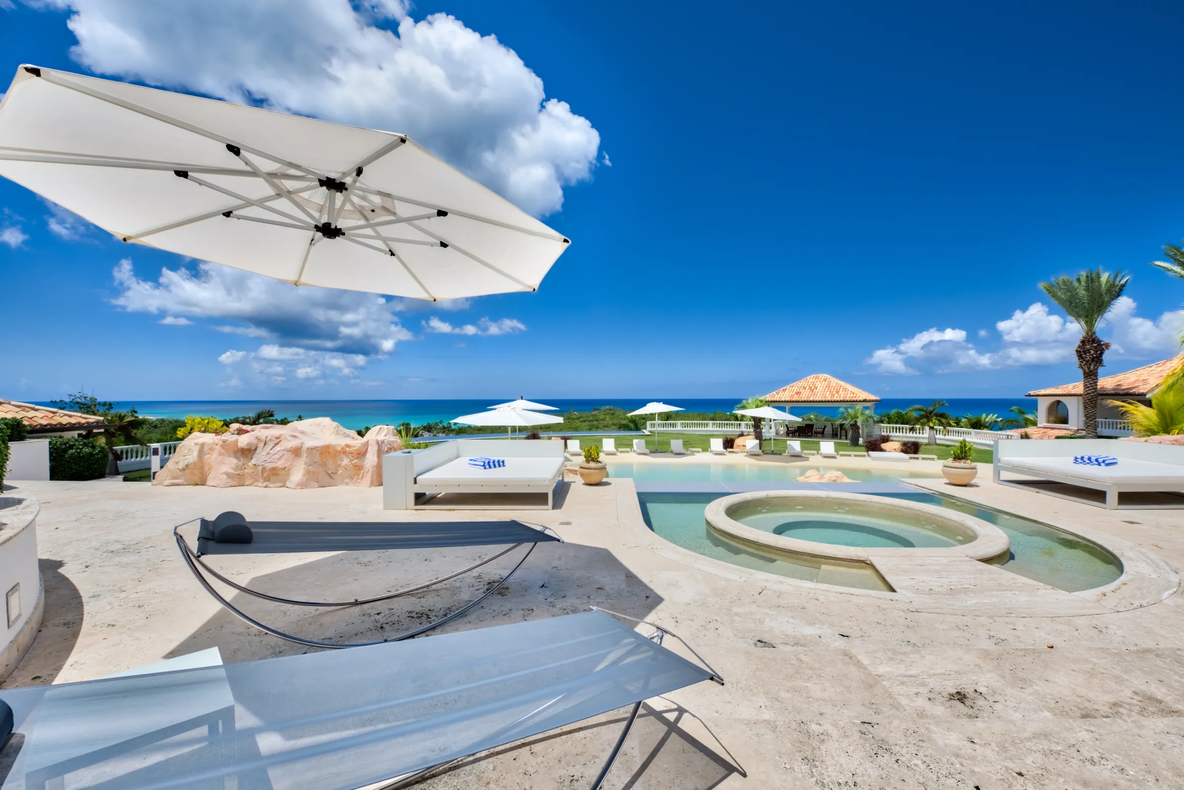 Villa Sandyline - Gallery image 21 of luxury villa in Sint Maarten
