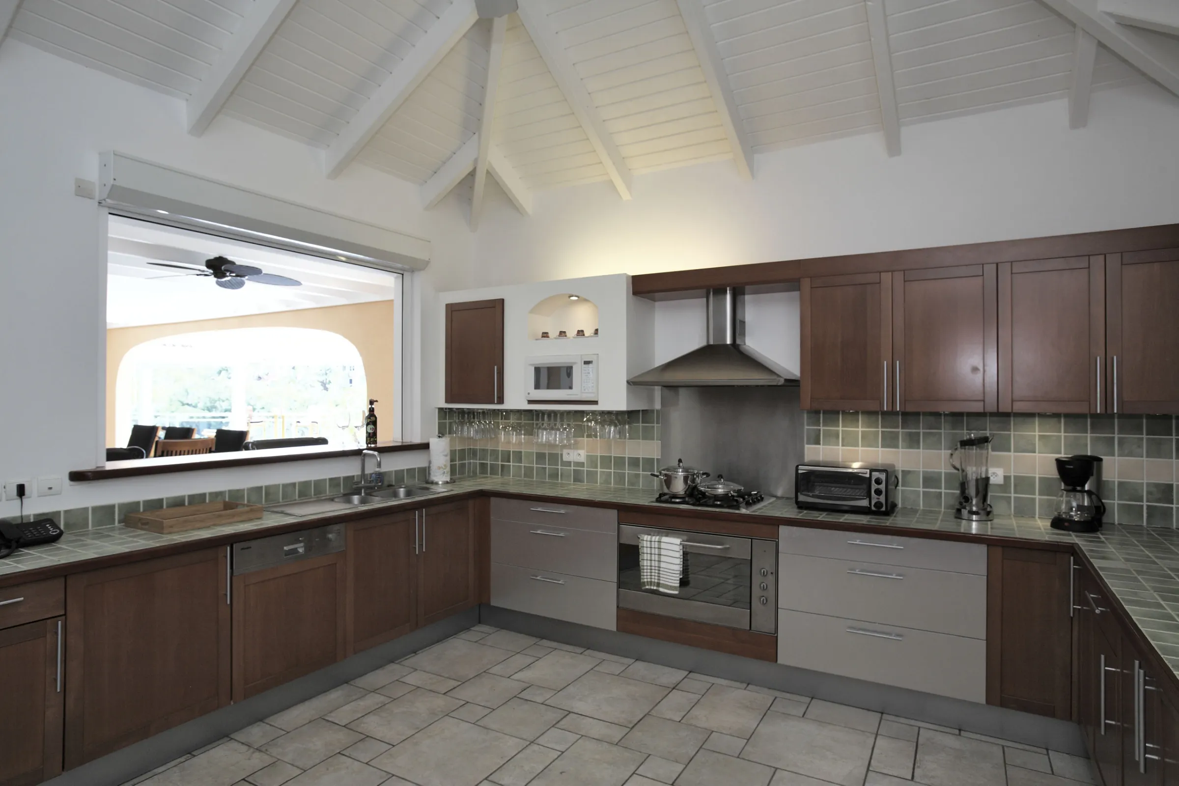 Villa Sea Vous Play - Gallery image 16 of luxury villa in Sint Maarten