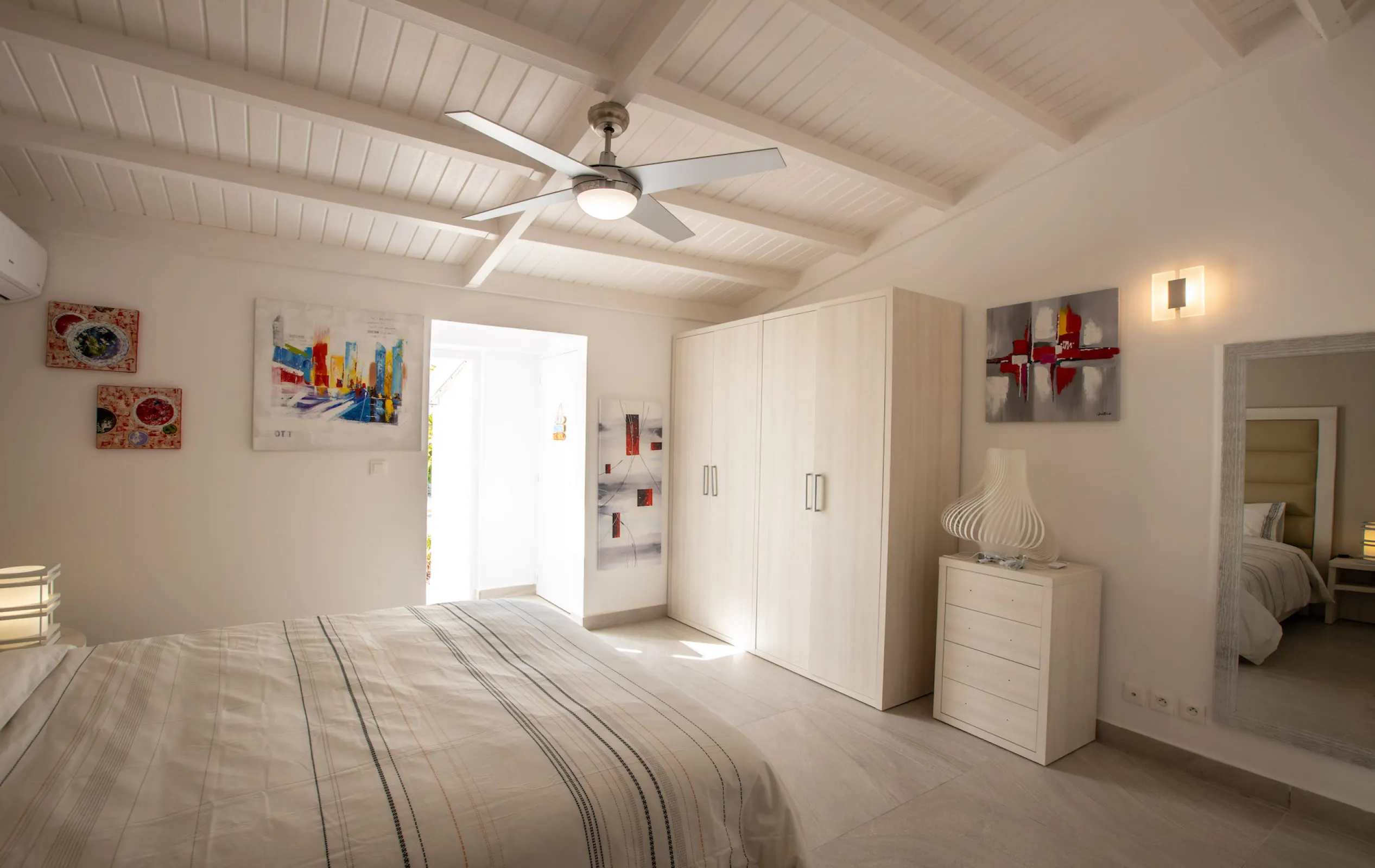Villa Ski Beach - Gallery image 18 of luxury villa in Sint Maarten