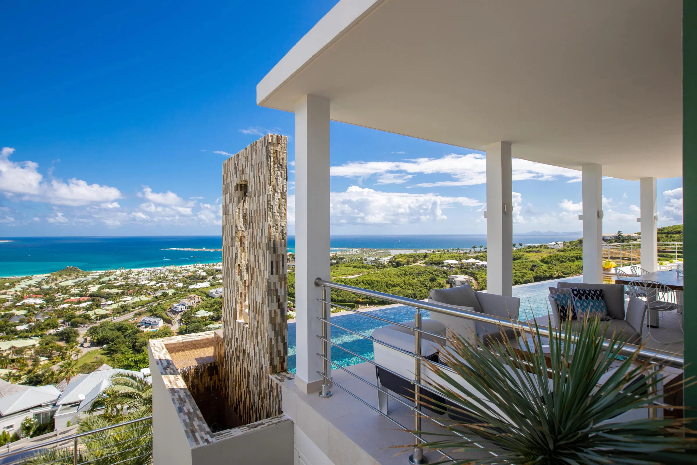 Villa Sunrise - Gallery image 8 of luxury villa in Sint Maarten