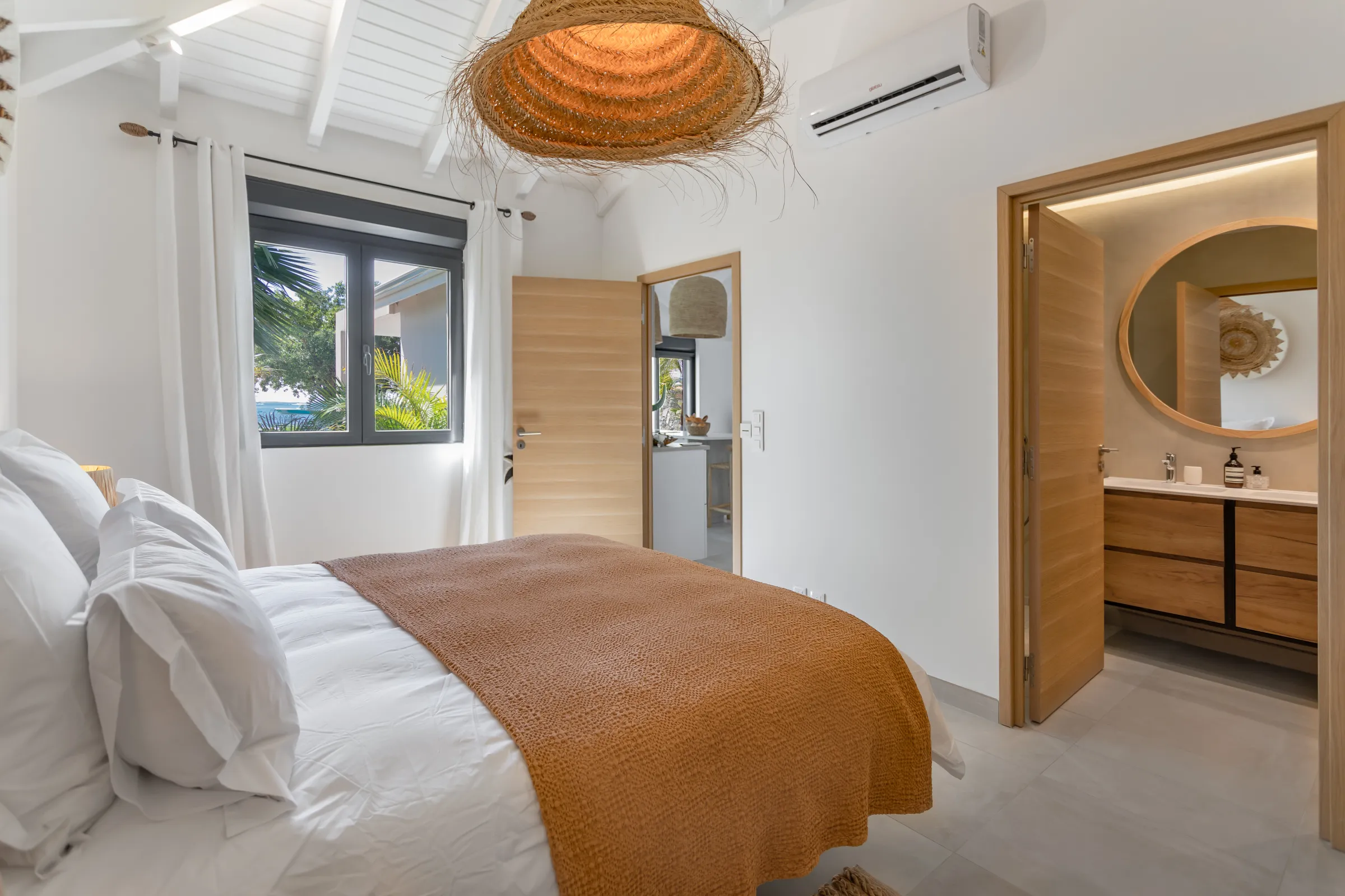 Villa The Beach House - Gallery image 3 of luxury villa in Sint Maarten