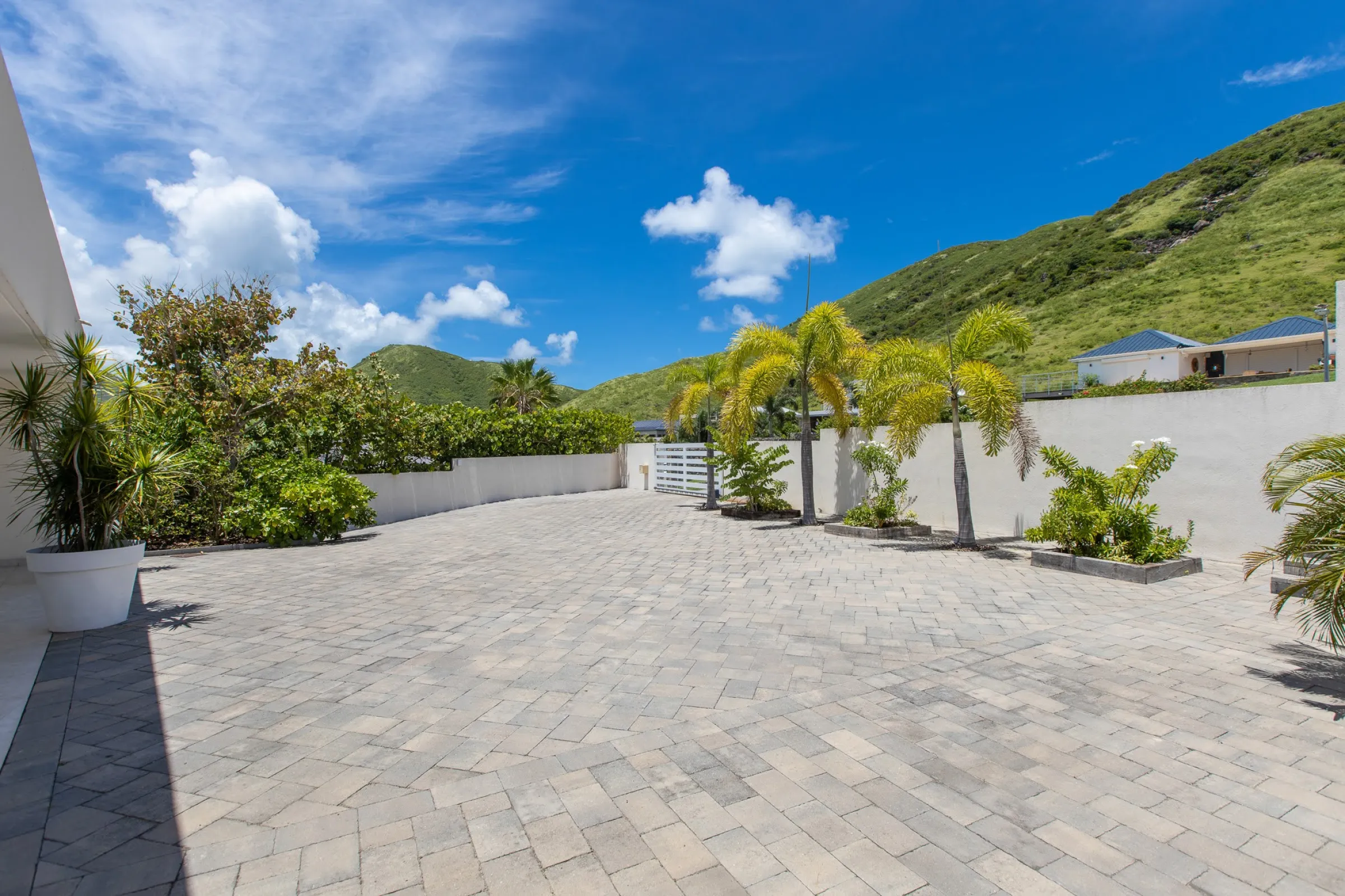 Villa Vogue Art - Gallery image 89 of luxury villa in Sint Maarten